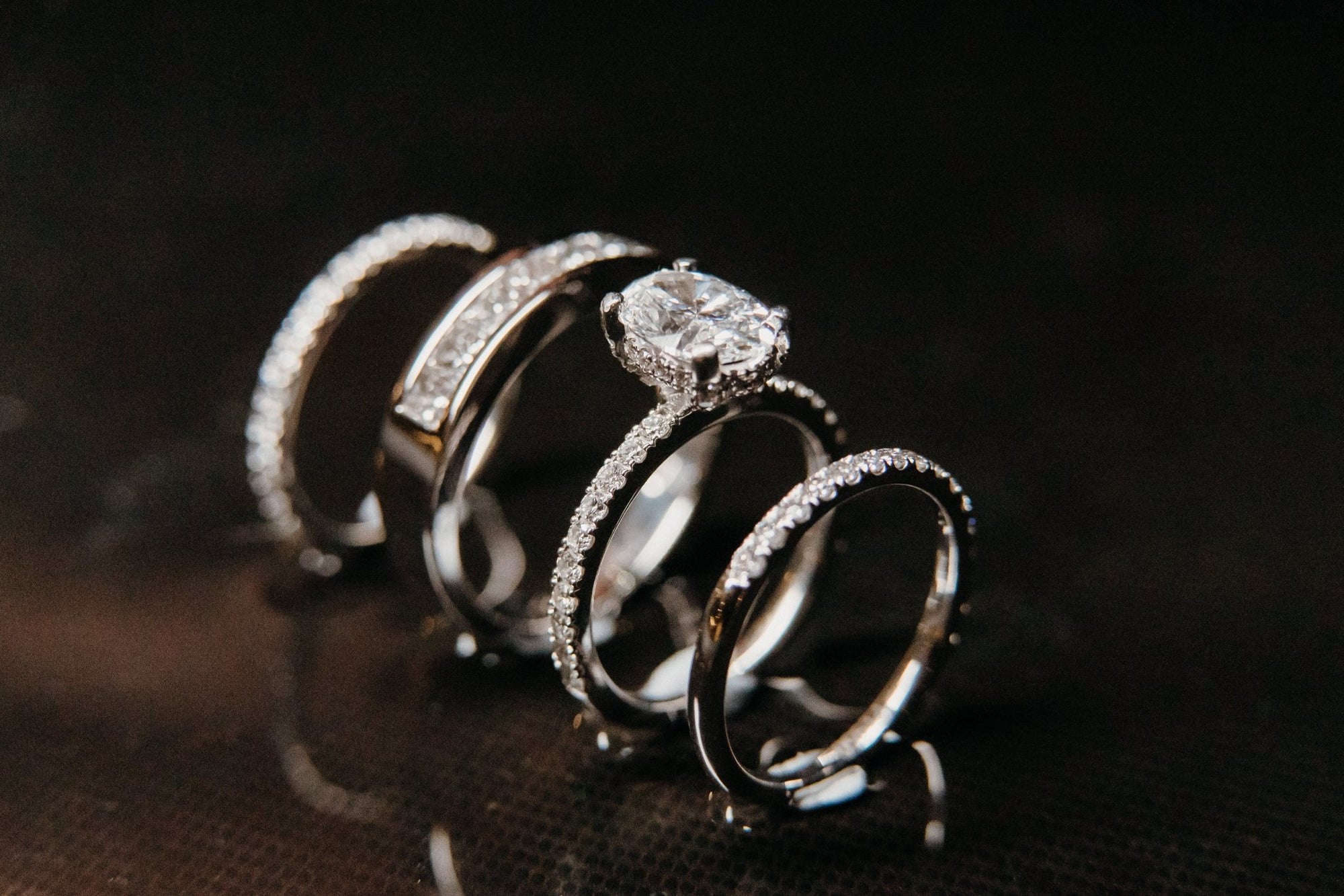 Why More Couples Are Choosing Lab-Grown Diamond Engagement Rings in 2025 - Gold & Beyond