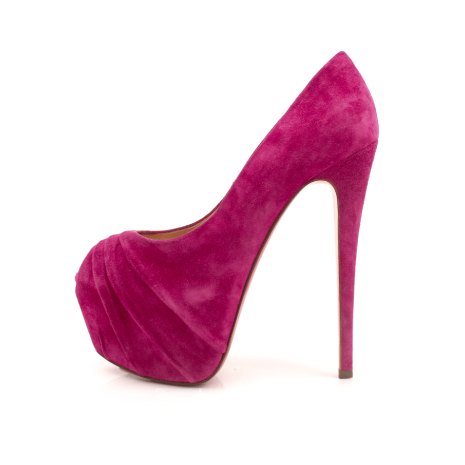 Gold & Beyond Louboutin Drapesse heels featuring sleek black design and elegant stiletto heel on a white background.