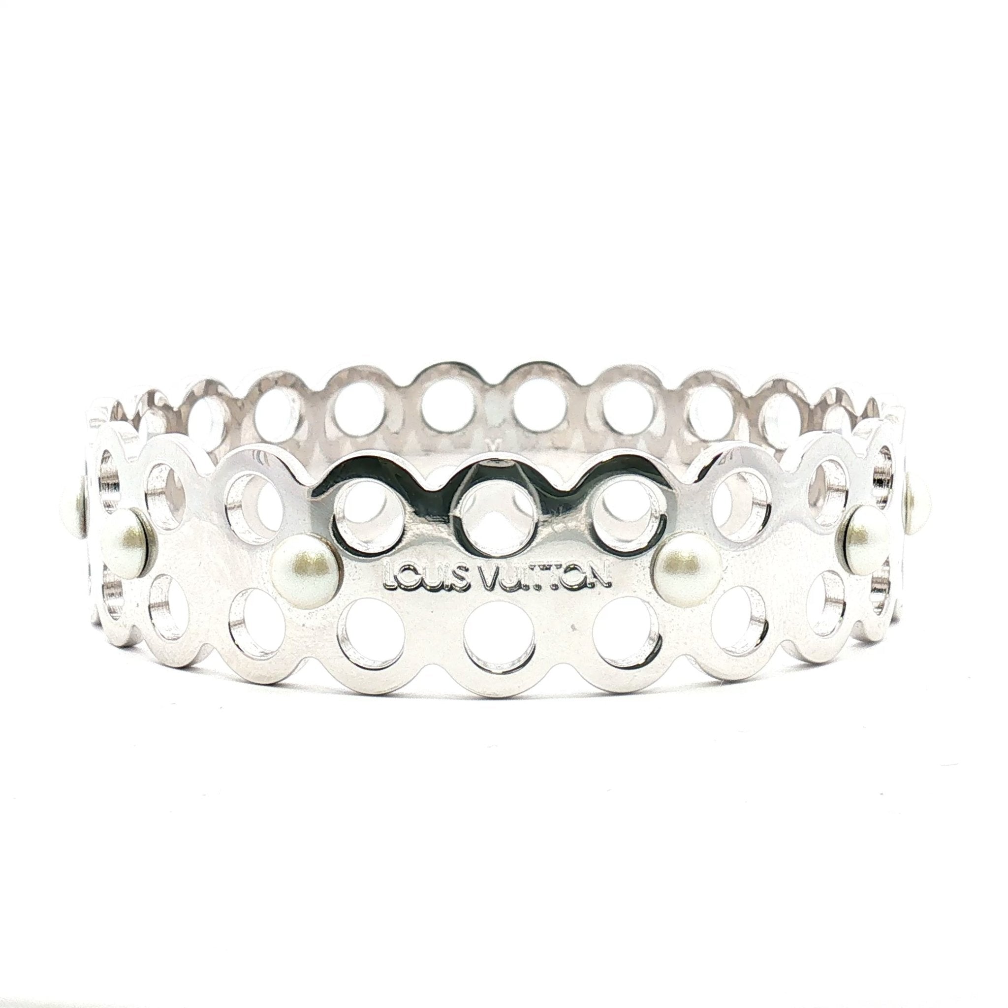 Louis Vuitton Hide and Seek Faux Pearl Bracelet, elegant jewelry piece with faux pearls and gold accents, displayed on a neutral background.