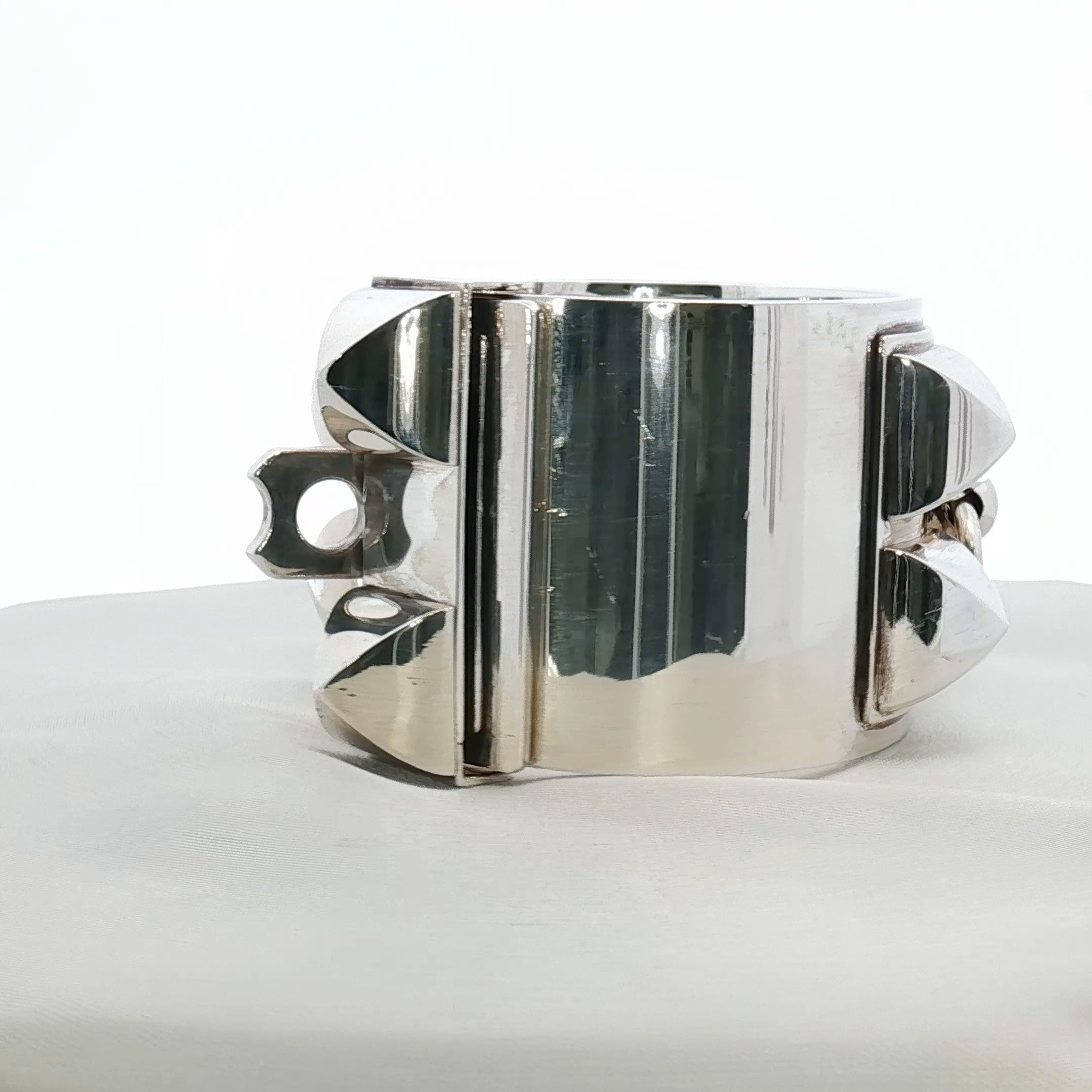 Hermès Collier de Chien STE Cuff bracelet from Gold & Beyond, featuring bold jewelry design with metal detailing and luxurious finish.