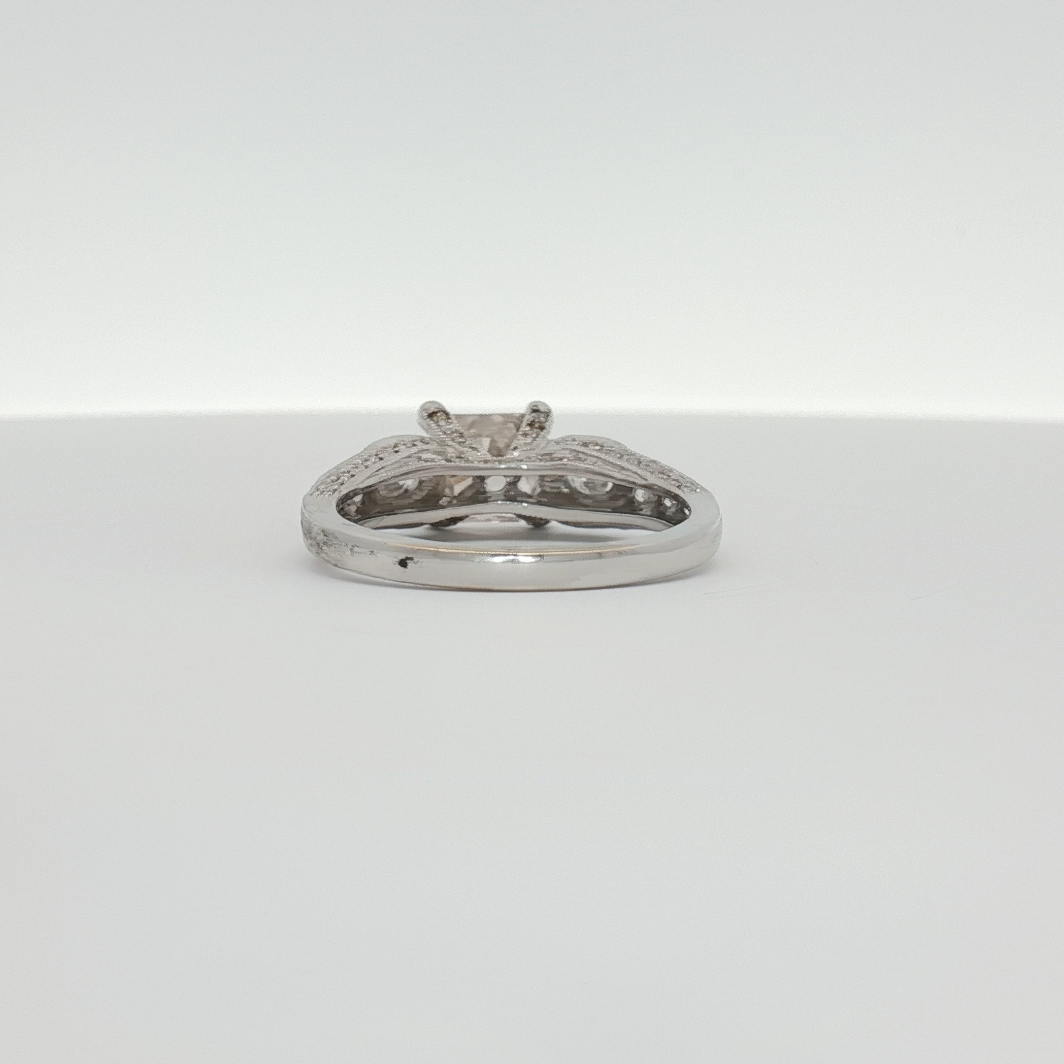 18K white gold diamond ring with sparkling diamonds, showcasing elegant jewelry design from Gold & Beyond