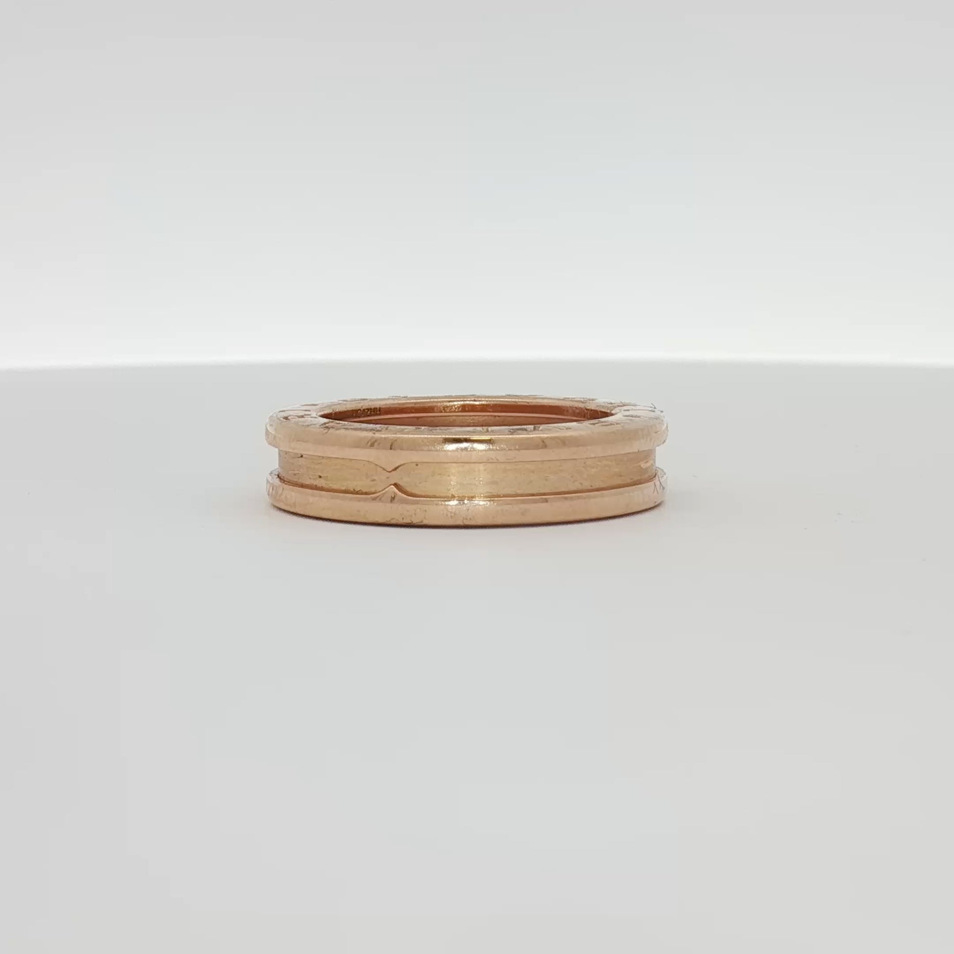 Gold & Beyond Bulgari B.Zero1 ring in gold, showcasing its signature spiral design and polished finish.