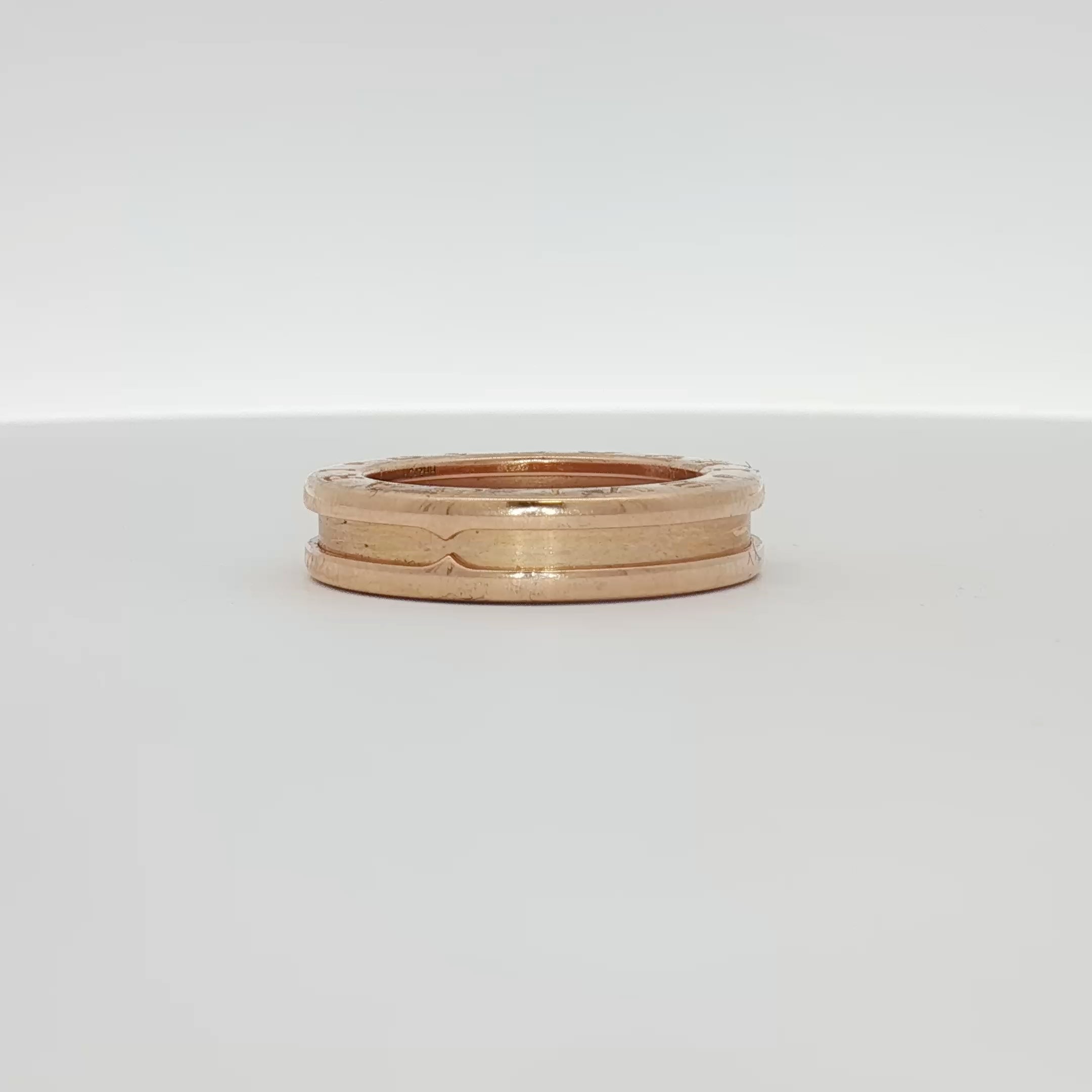 Gold & Beyond Bulgari B.Zero1 ring in gold, showcasing its signature spiral design and polished finish.