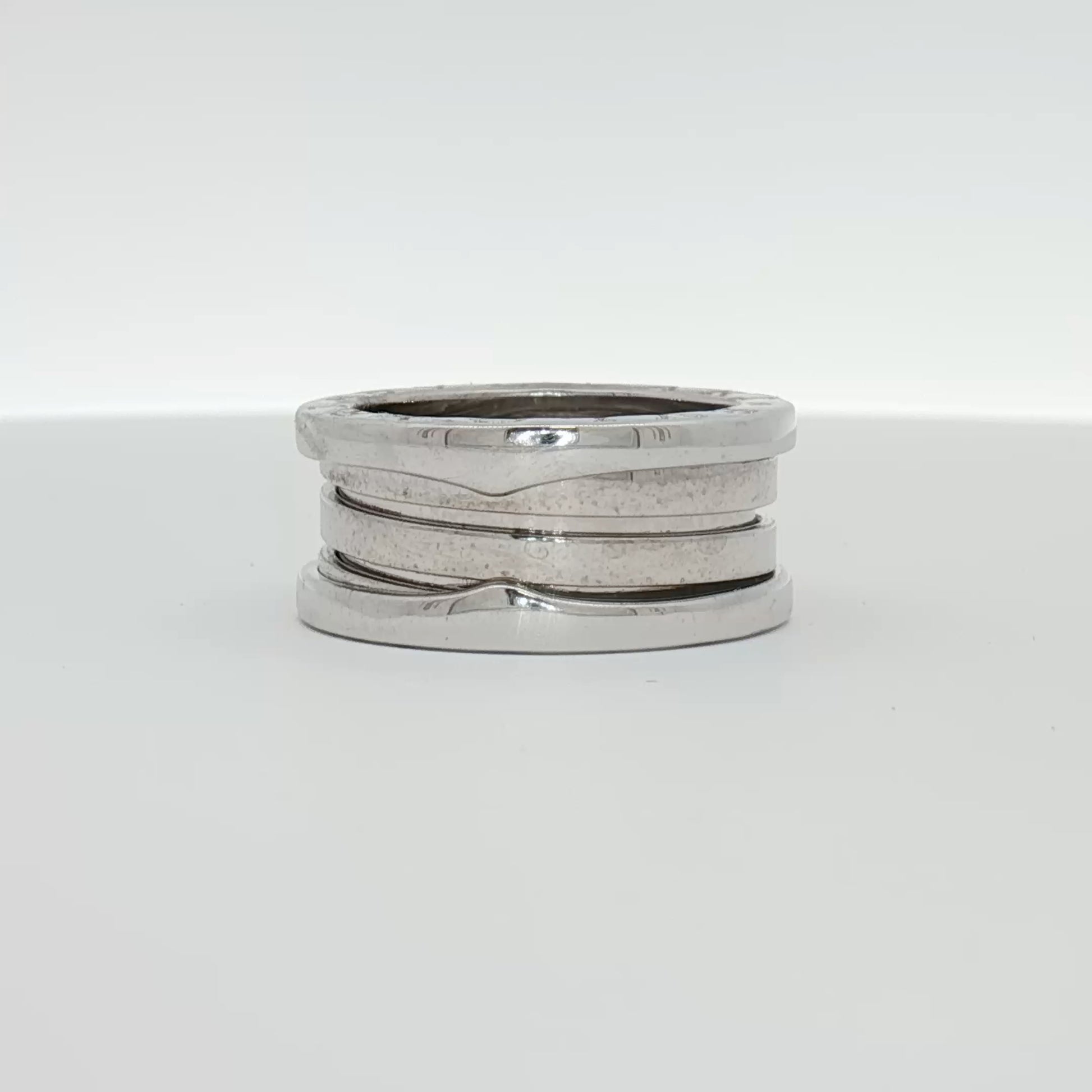 Gold & Beyond Bulgari B.Zero1 ring showcasing a sleek, modern gold jewelry design with smooth curves and polished finish.