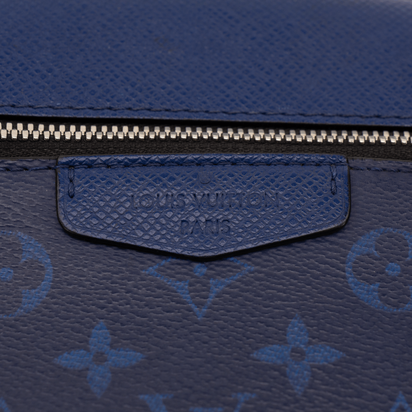 Louis Vuitton Outdoor Bum Bag in stylish design, perfect for travel, featuring adjustable strap and premium materials.