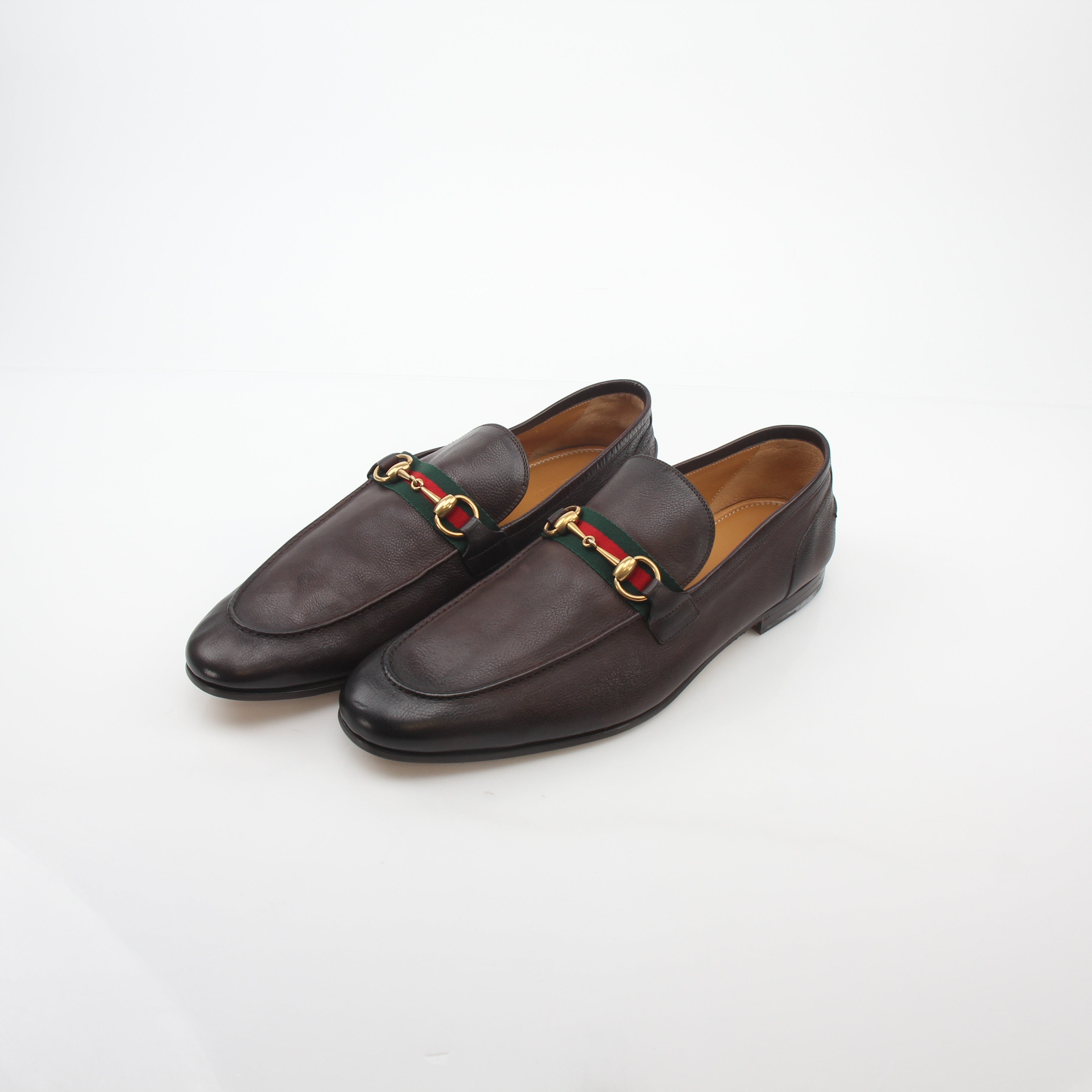 Gold & Beyond Gucci brown leather horsebit web loafers, stylish shoes with classic design and polished finish, front view.