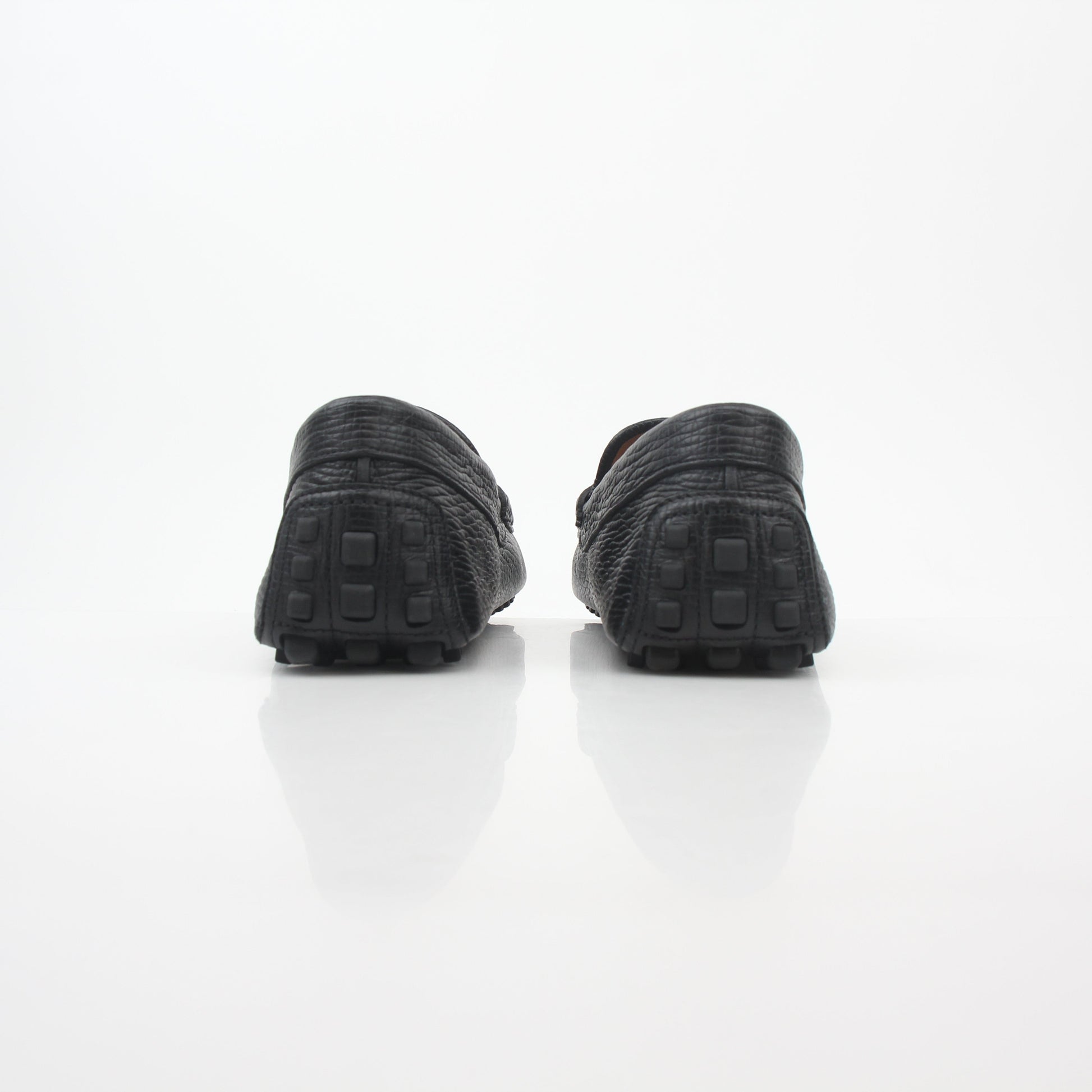 Gucci Black Leather Ayrton Horsebit Driving Loafers for men, featuring classic horsebit detail and sleek leather design.