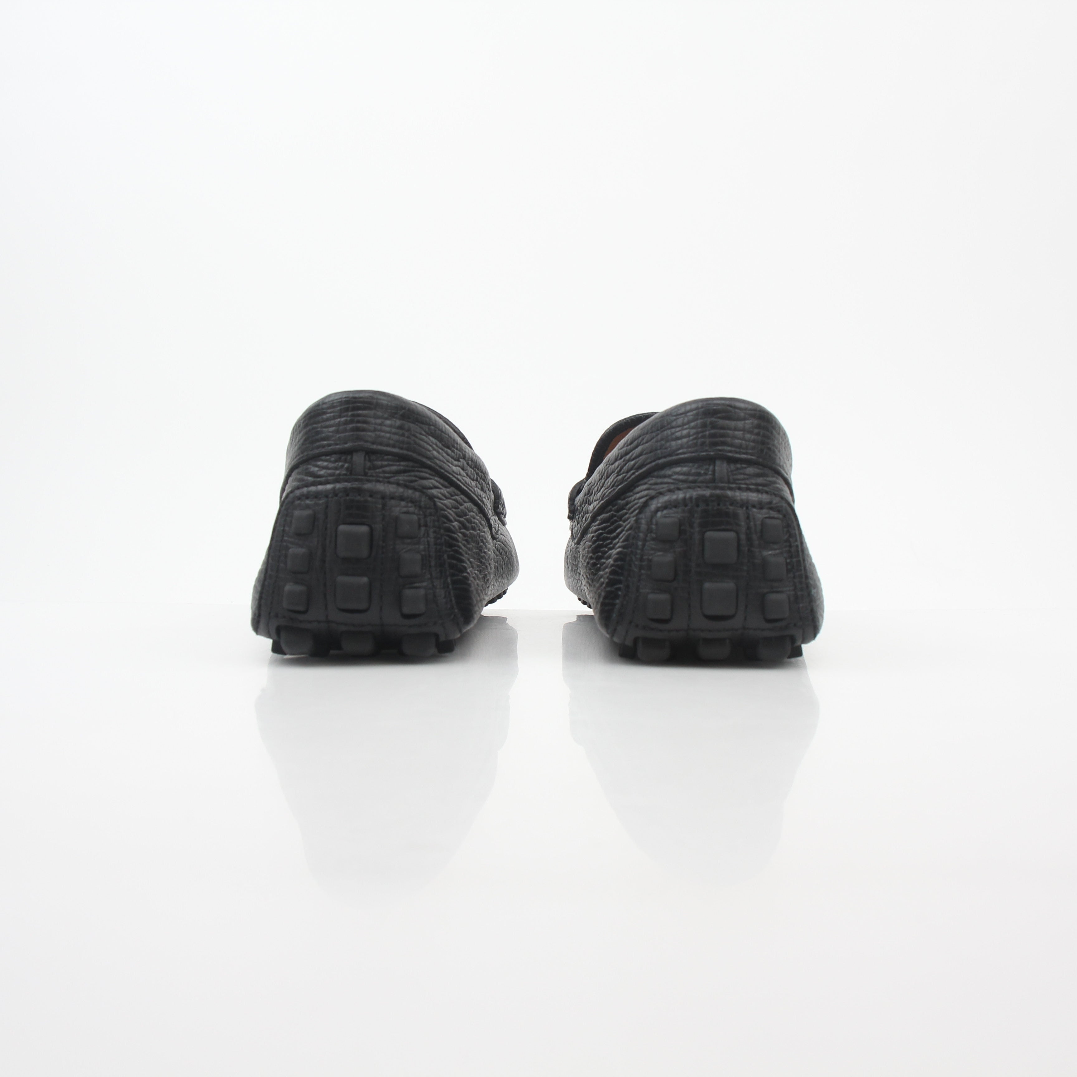 Gucci Black Leather Ayrton Horsebit Driving Loafers for men, featuring classic horsebit detail and sleek leather design.