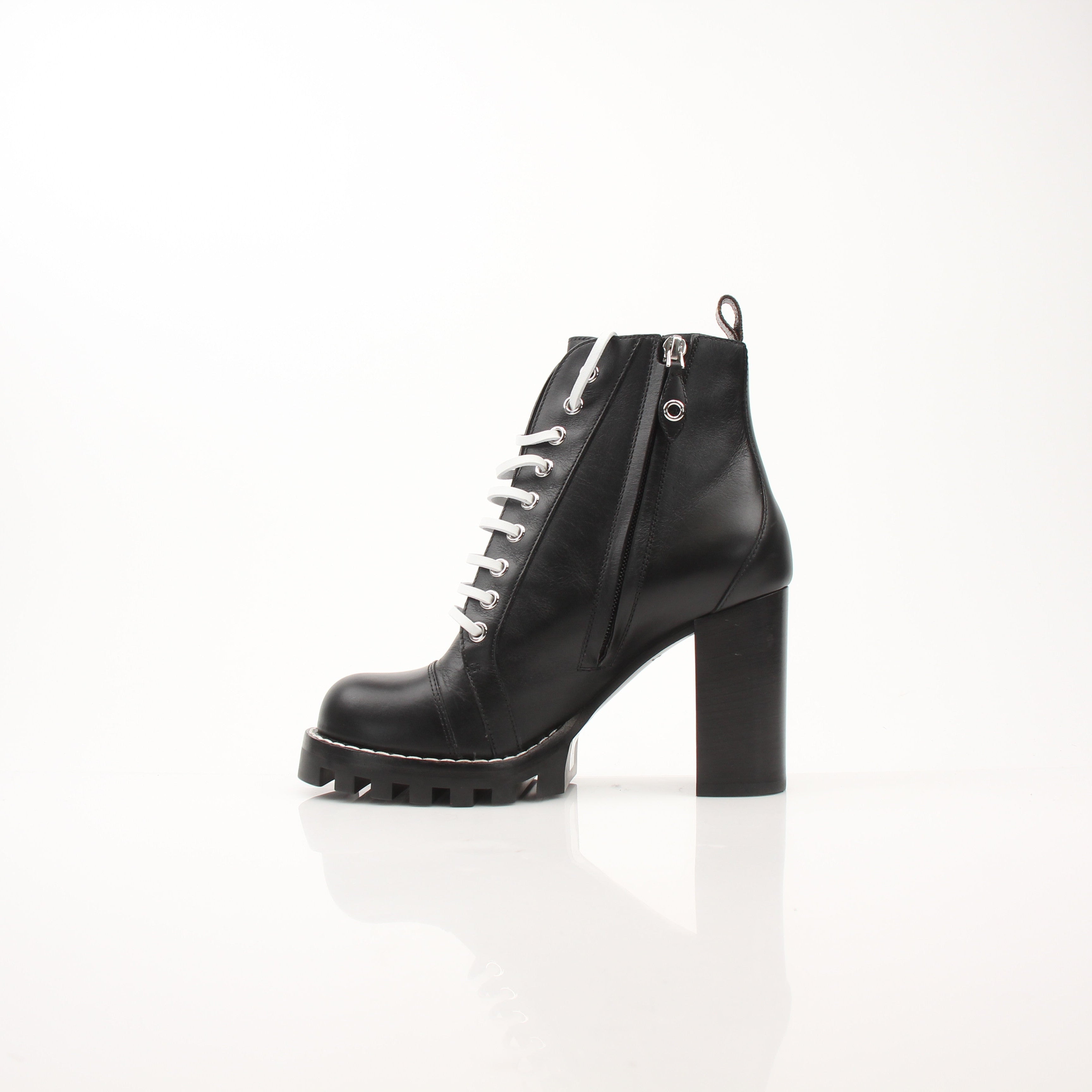 Louis Vuitton Women’s Embroidered LV Star Trail Ankle Boots