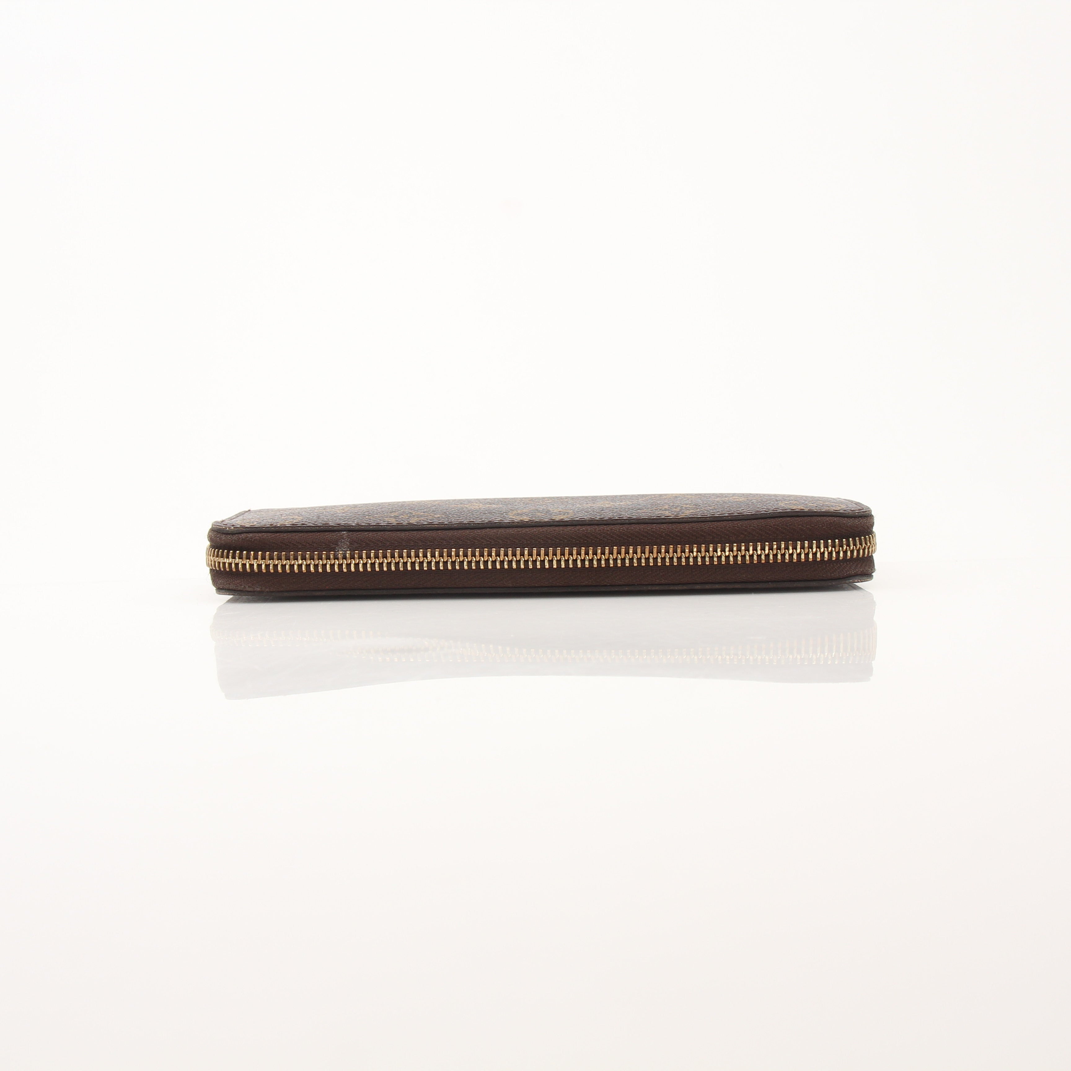 Louis Vuitton Monogram Zippy Wallet