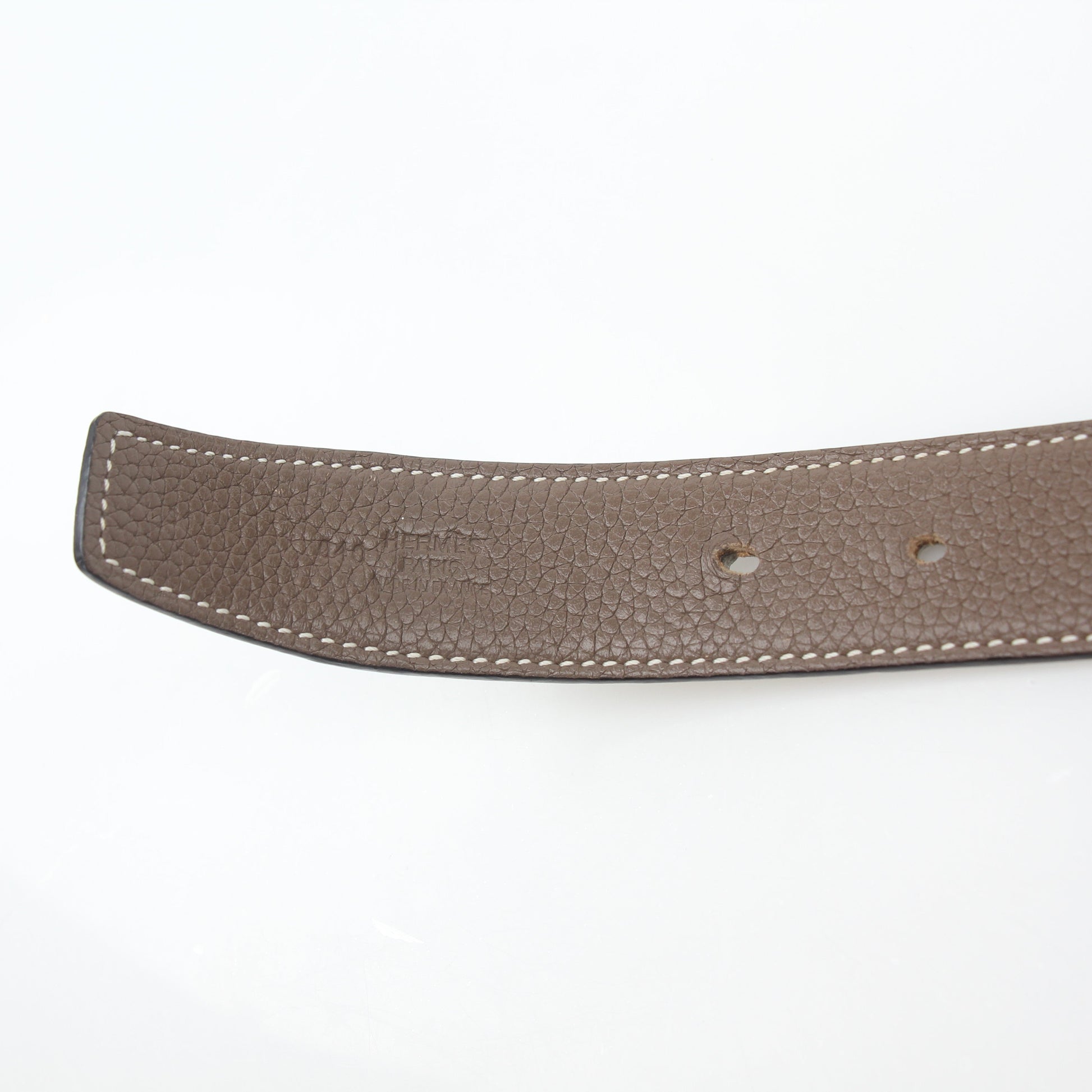 Hermès reversible leather belt strap in white and etoupe with gold hardware, 90/36 for accessories and fashion.