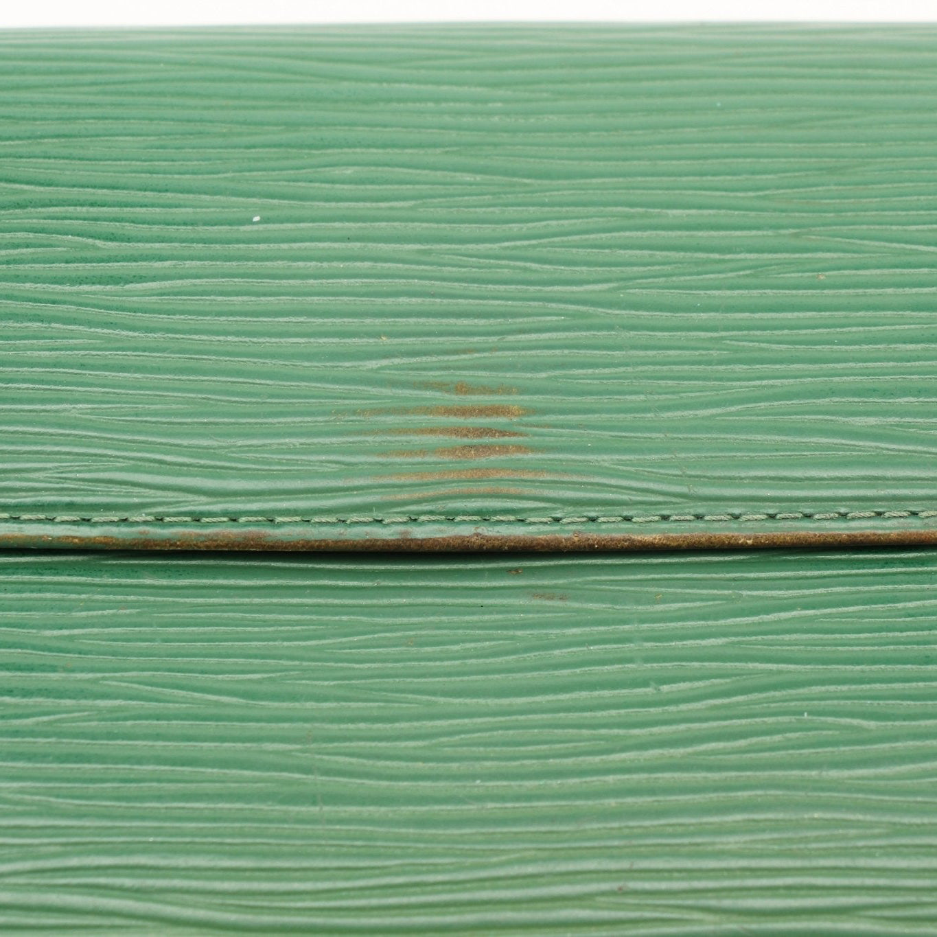 Louis Vuitton Epi Sarah Wallet Ora by Gold & Beyond, featuring textured leather, gold hardware, and multiple card slots.