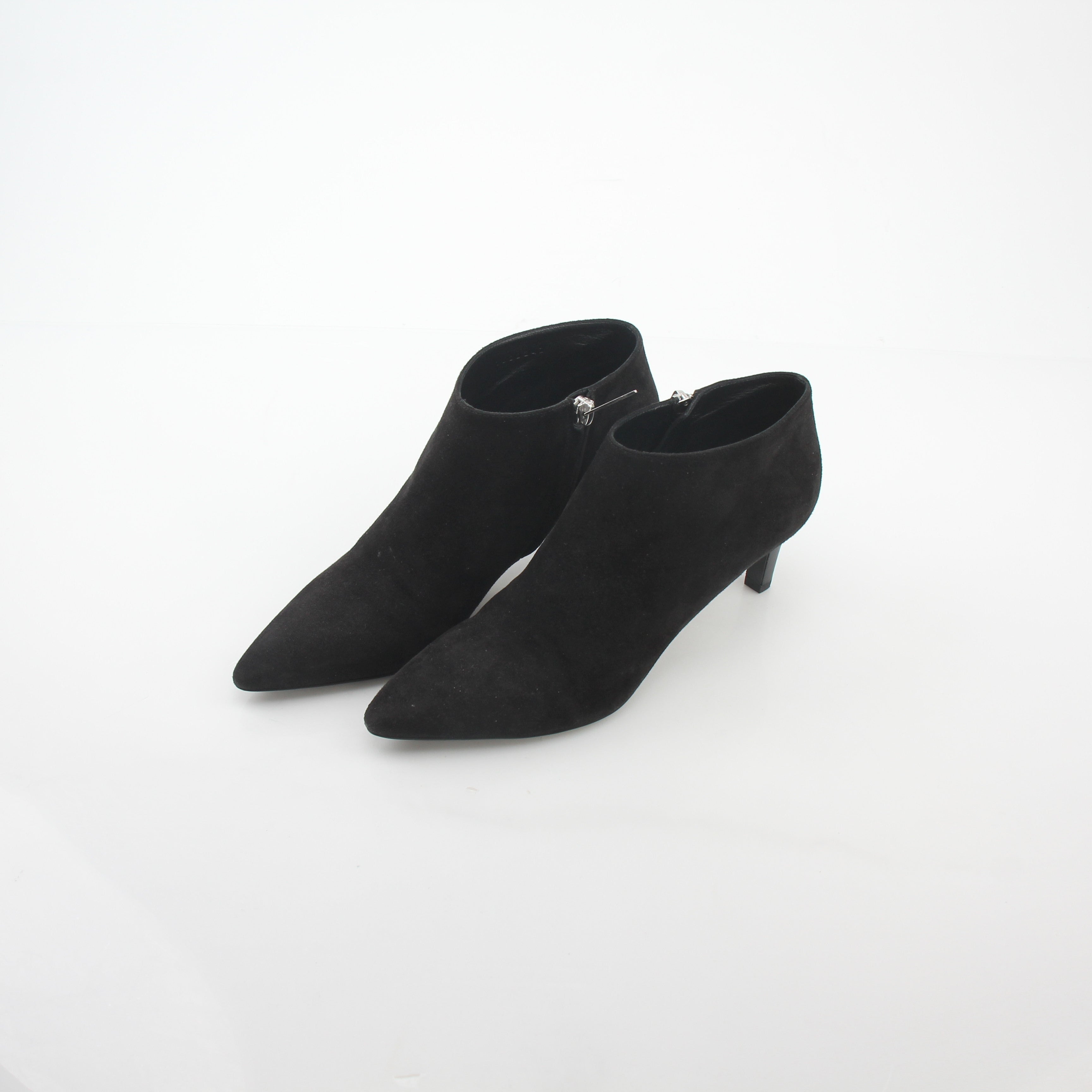 Hermès Black Suede Pointed-Toe Ankle Booties