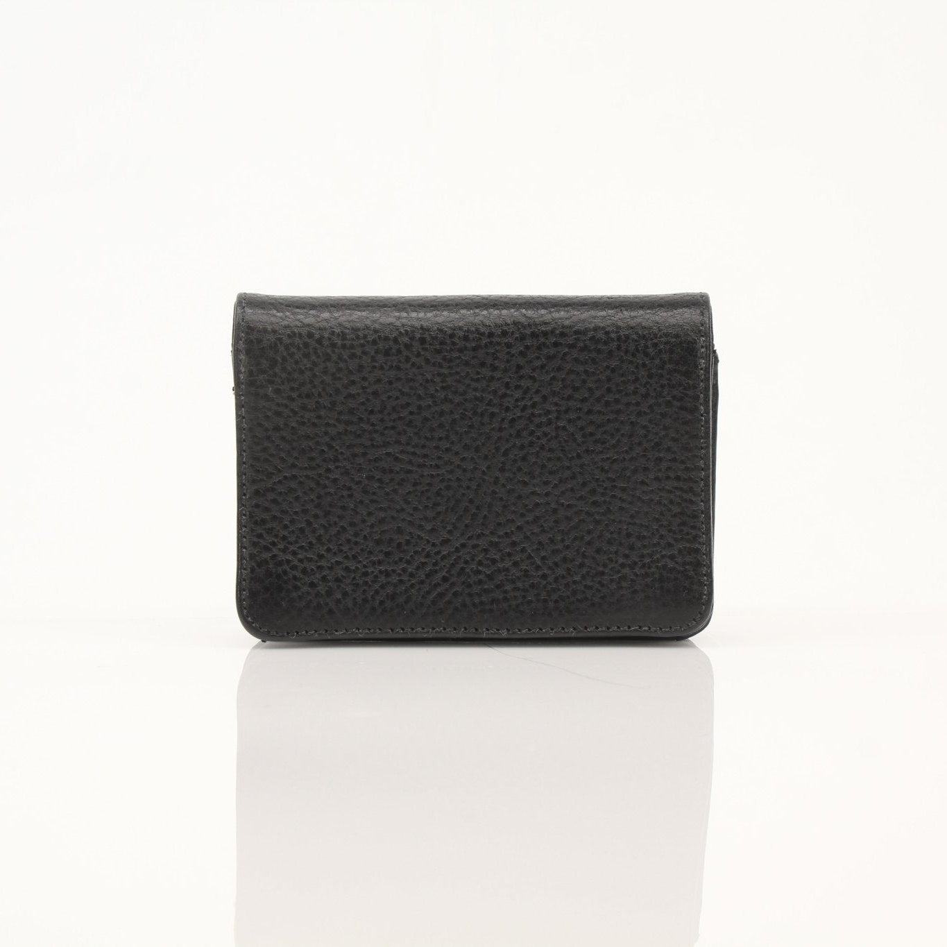 Chrome Hearts chrome card wallet with sleek leather finish, featuring the signature logo and compact design for easy card storage.