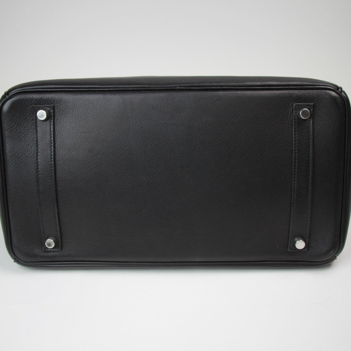 Hermès Birkin 35 handbag in a luxurious design, showcasing its signature style and craftsmanship by Gold &amp; Beyond.