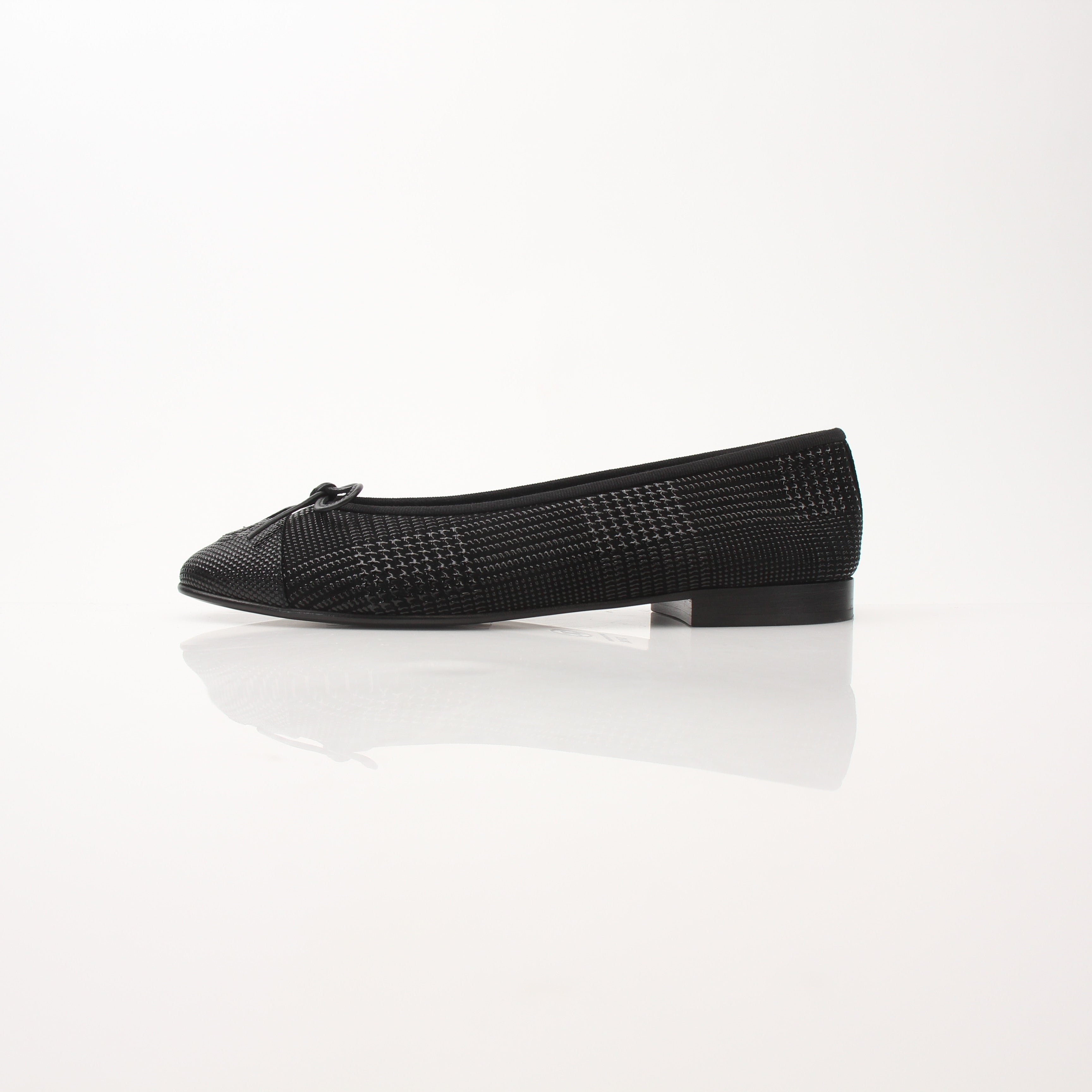 Chanel Women’s Black Textured Cap Toe Bow Ballet Flats