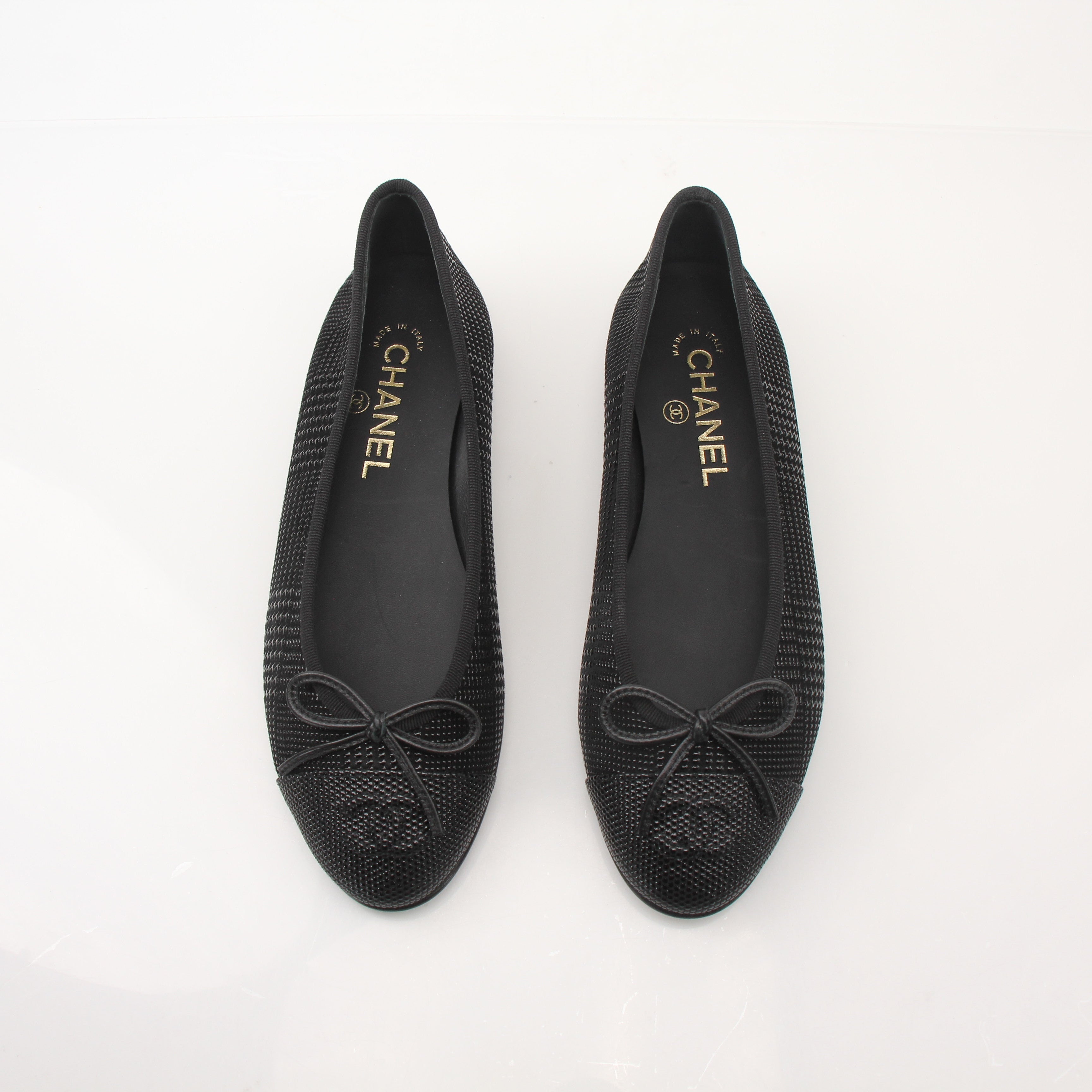Chanel Women’s Black Textured Cap Toe Bow Ballet Flats