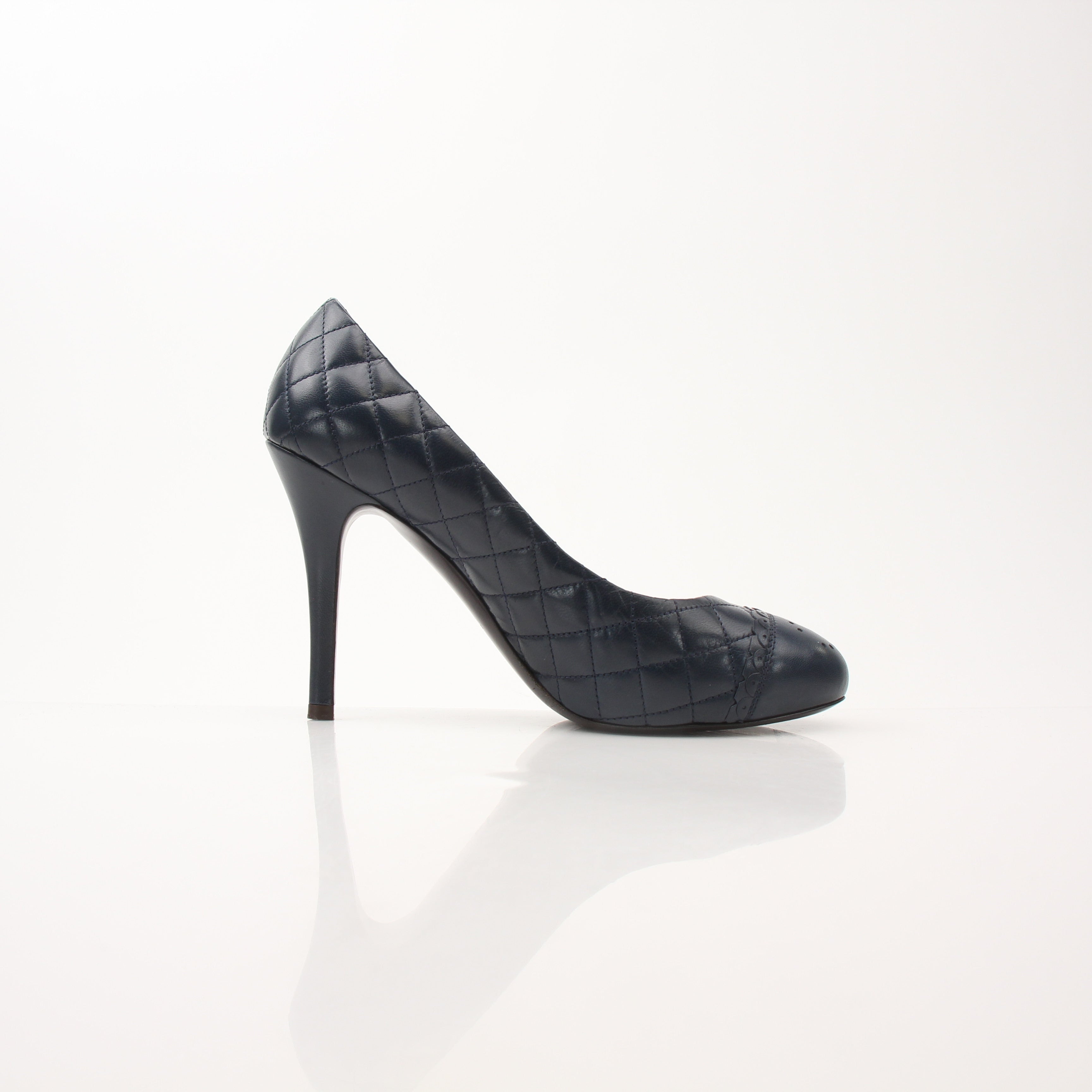Chanel Women’s Classic Quilted Leather Pumps