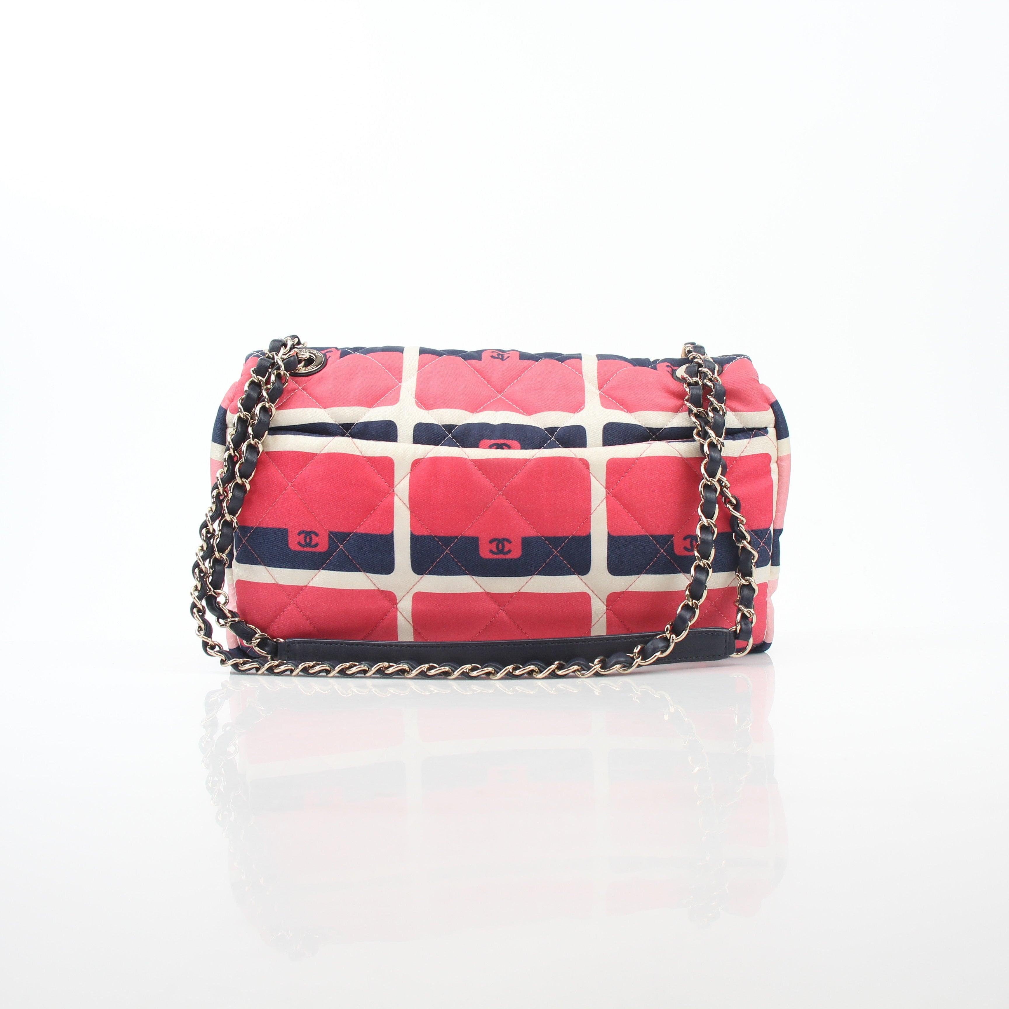 Chanel Pink CC Logo Matelassé Print Jumbo Flap Shoulder Bag