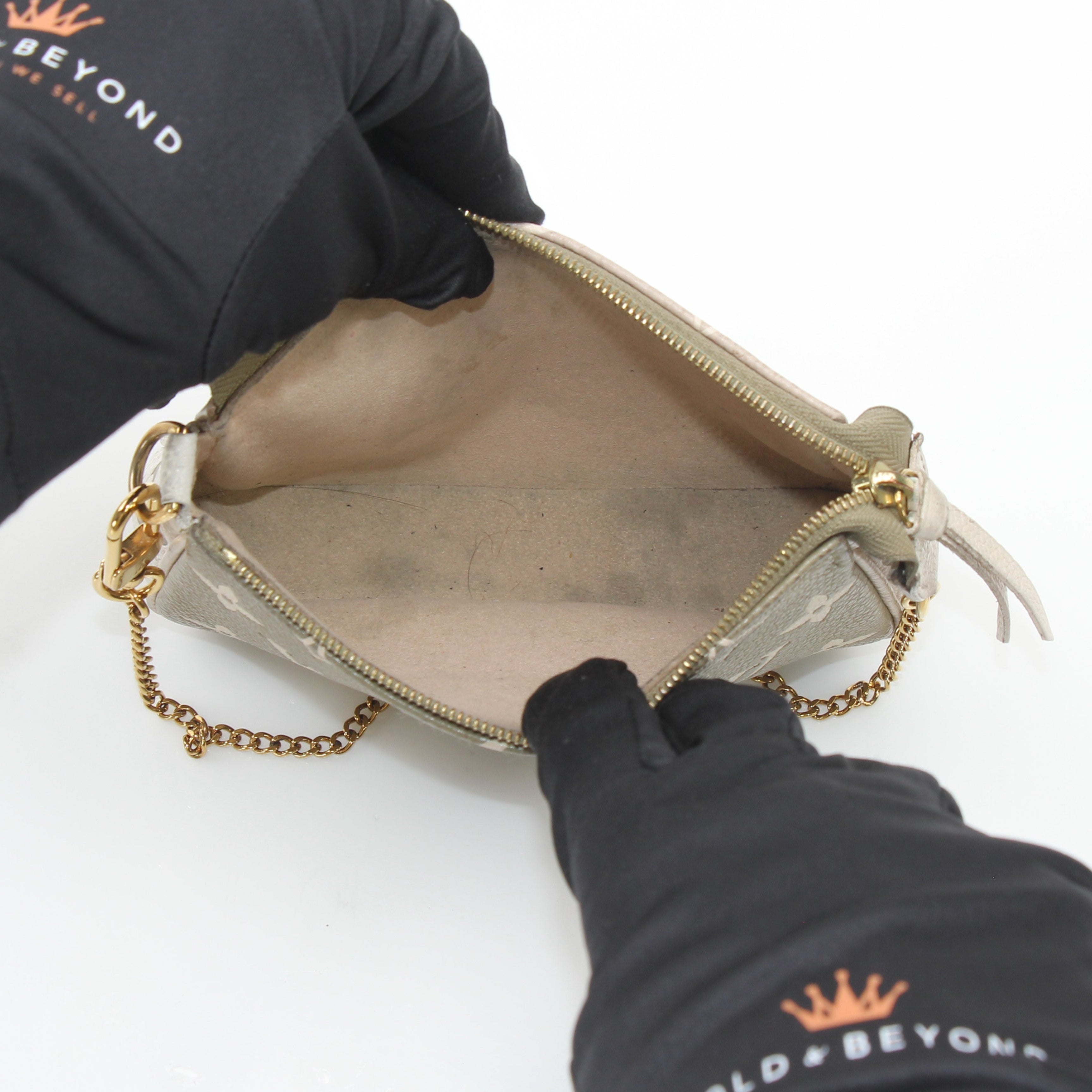 Louis Vuitton Mini Pochette Accessoires