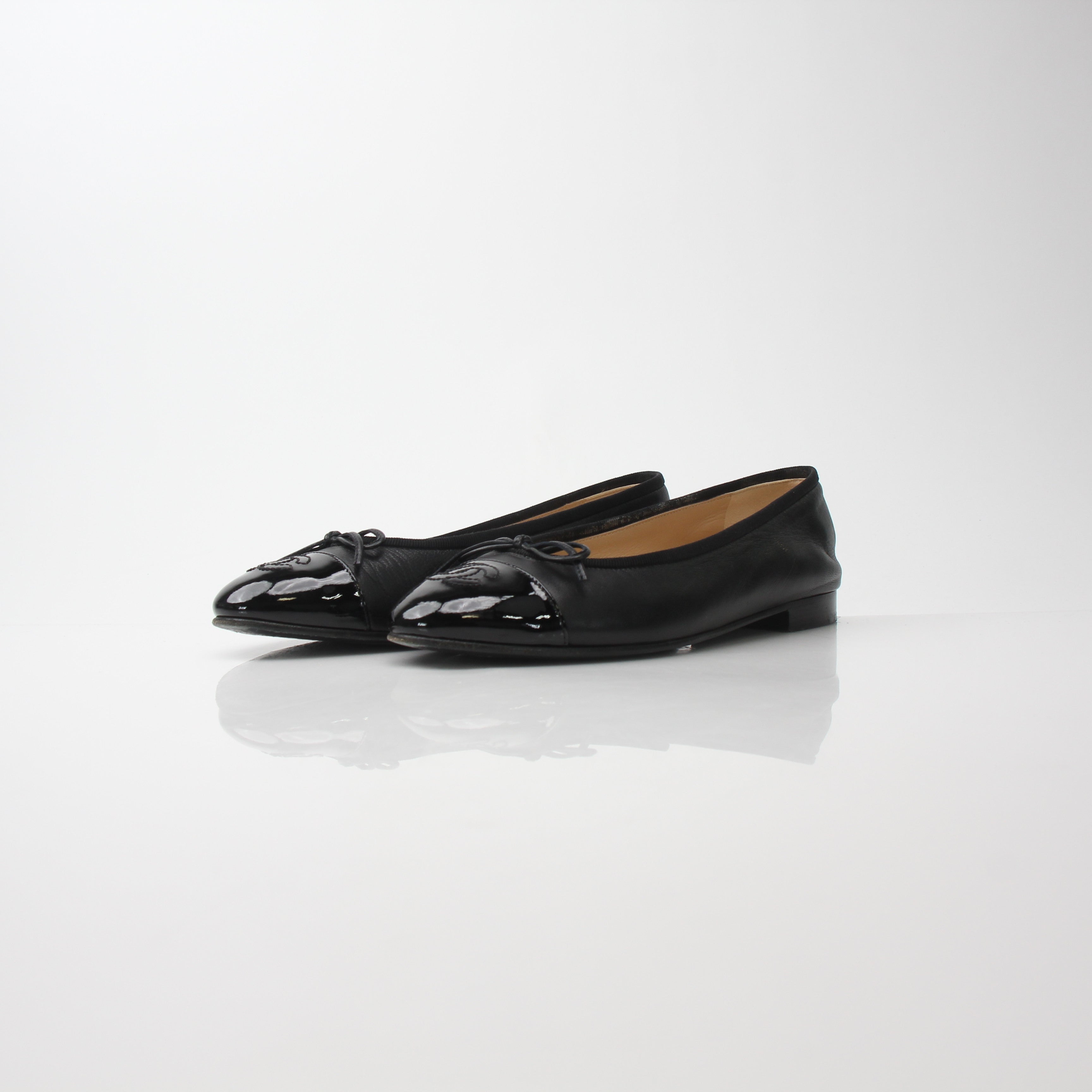 Chanel Women’s CC Cap Toe Bow Detail Ballet Flats