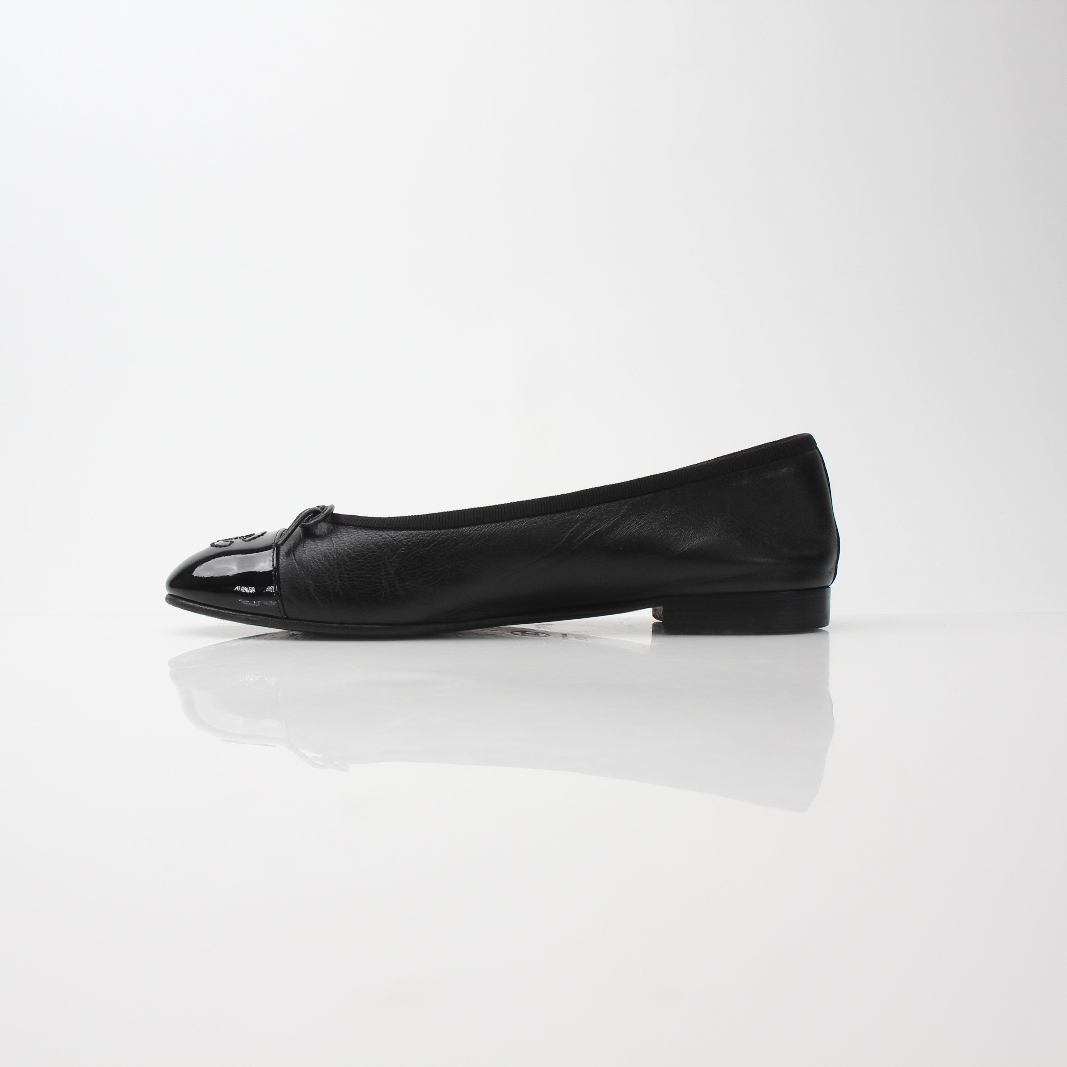 Chanel Women’s CC Cap Toe Bow Detail Ballet Flats
