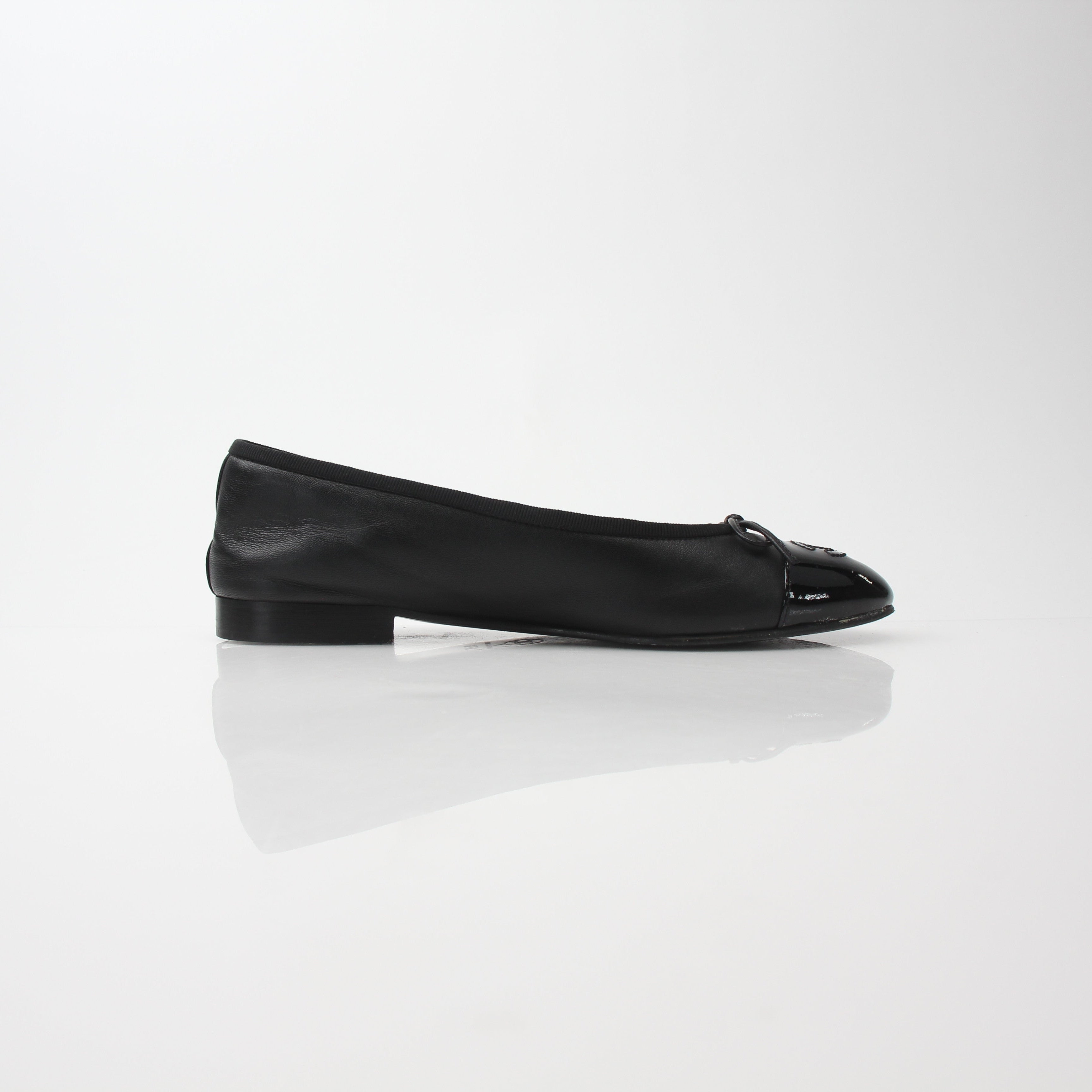 Chanel Women’s CC Cap Toe Bow Detail Ballet Flats
