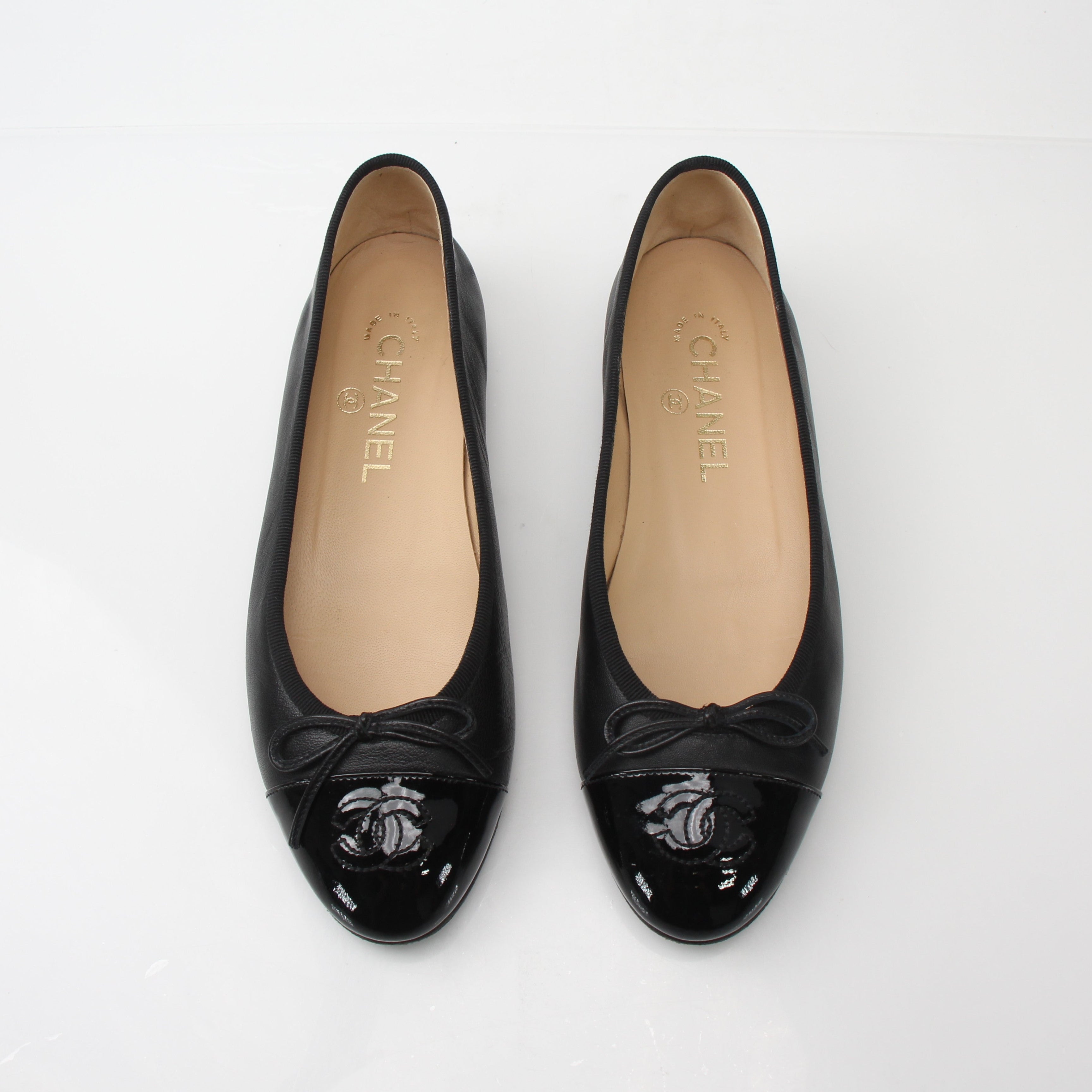 Chanel Women’s CC Cap Toe Bow Detail Ballet Flats