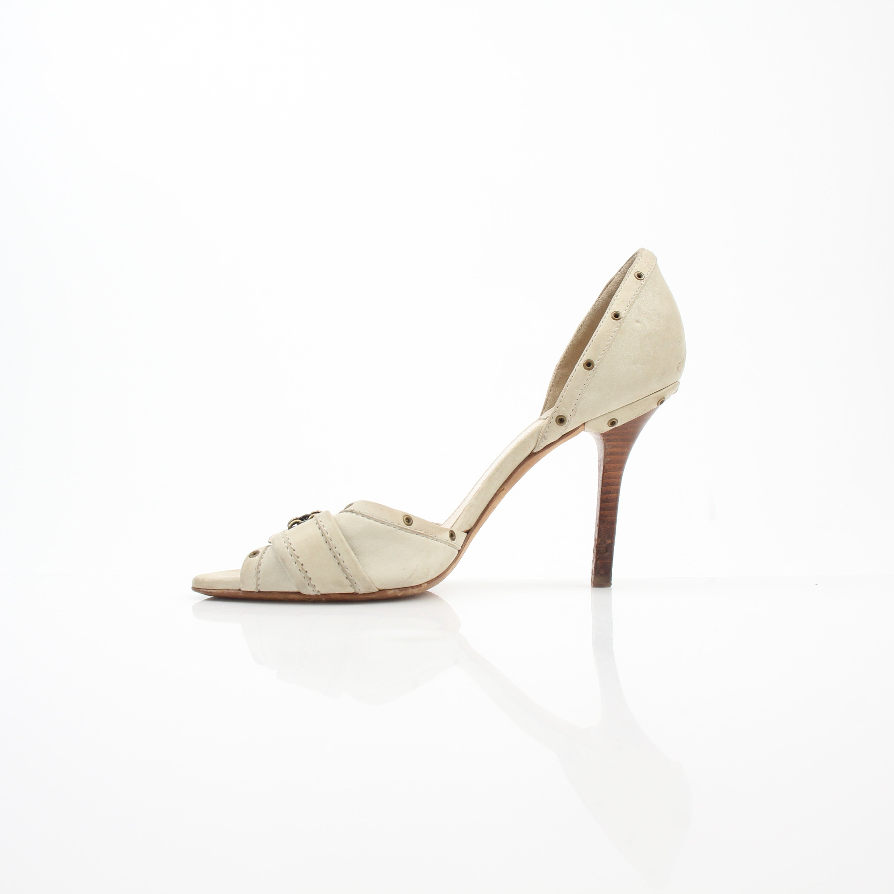 Christian Dior D Chain Leather Pumps