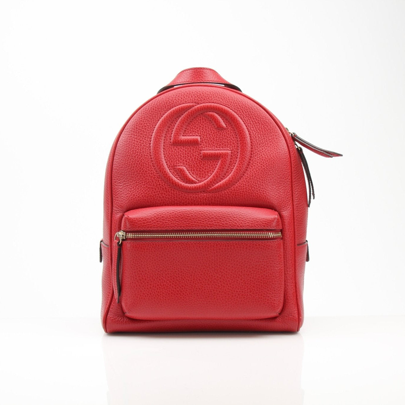 Gold & Beyond Gucci Soho Chain Backpack, stylish travel bag with chain details and premium leather finish.