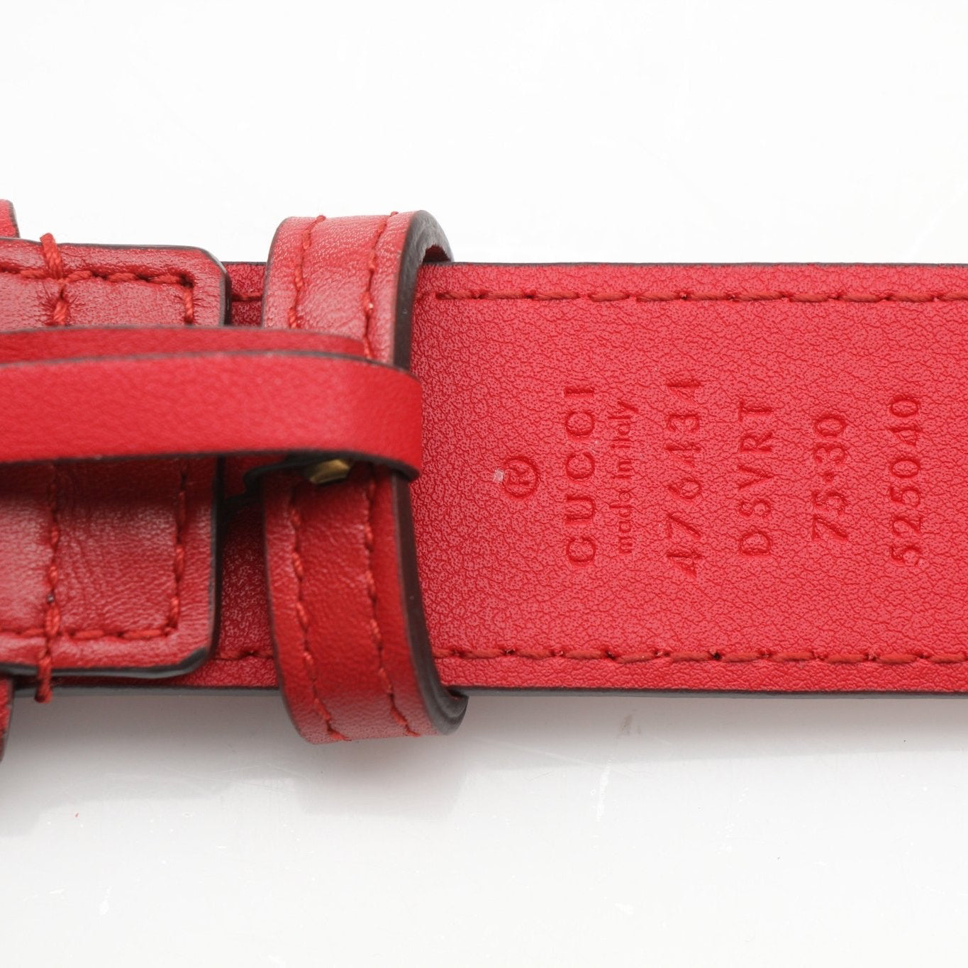 Gucci Marmont Matelassé GG belt bag featuring quilted leather, gold hardware, and a compact handbag design.
