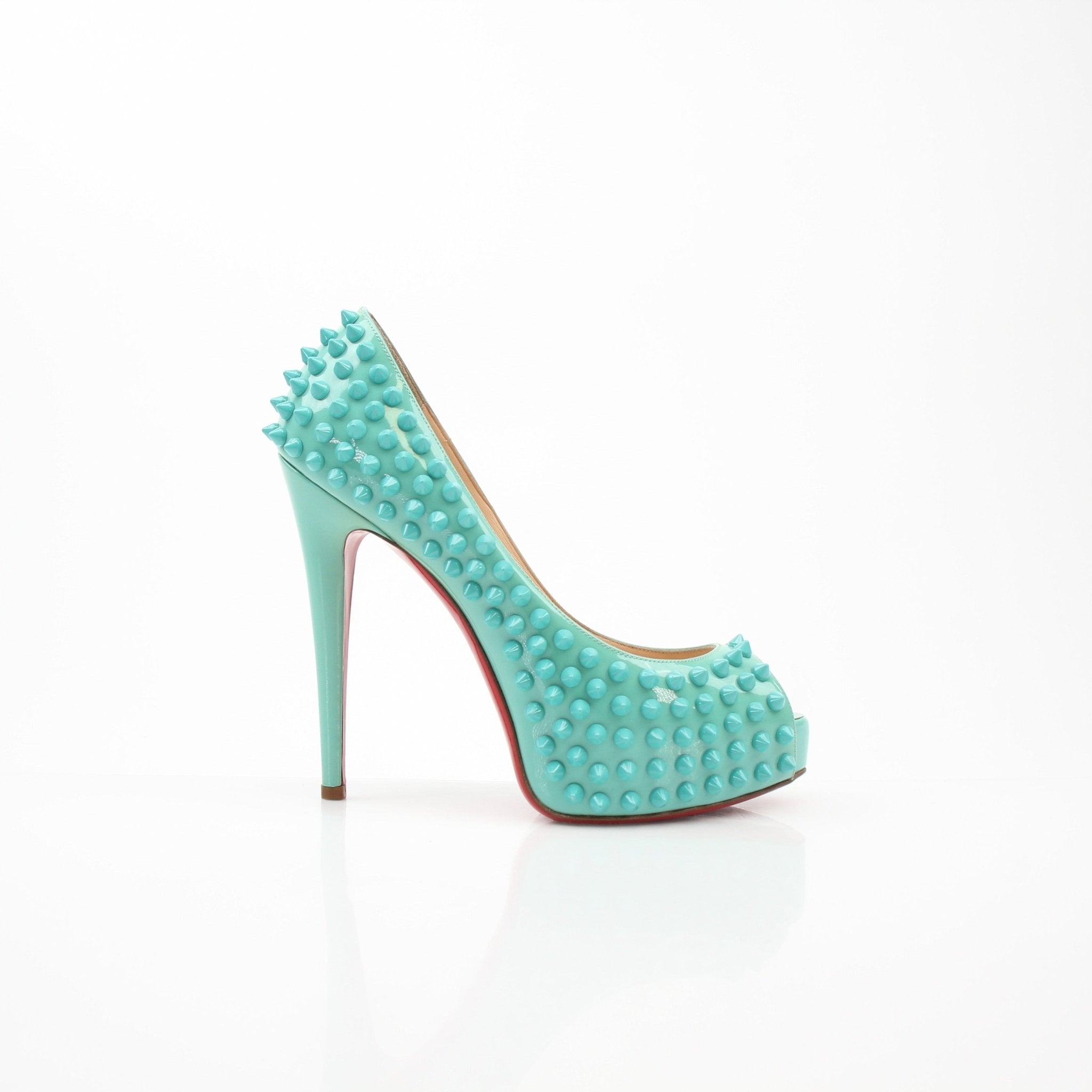 Christian Louboutin Very Privé Spikes Pumps