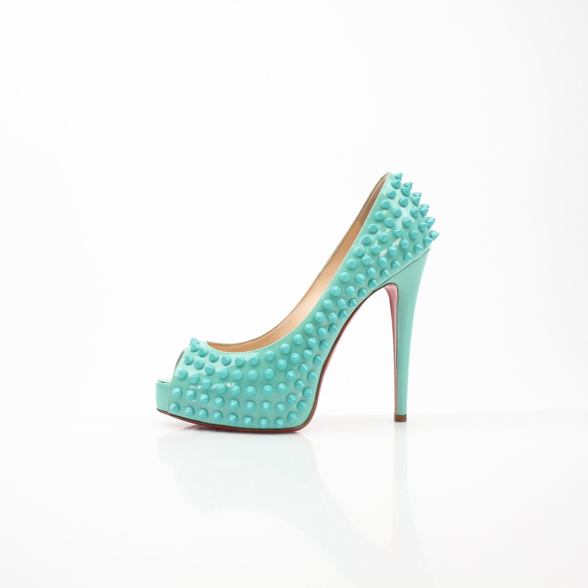 Christian Louboutin Very Privé Spikes Pumps