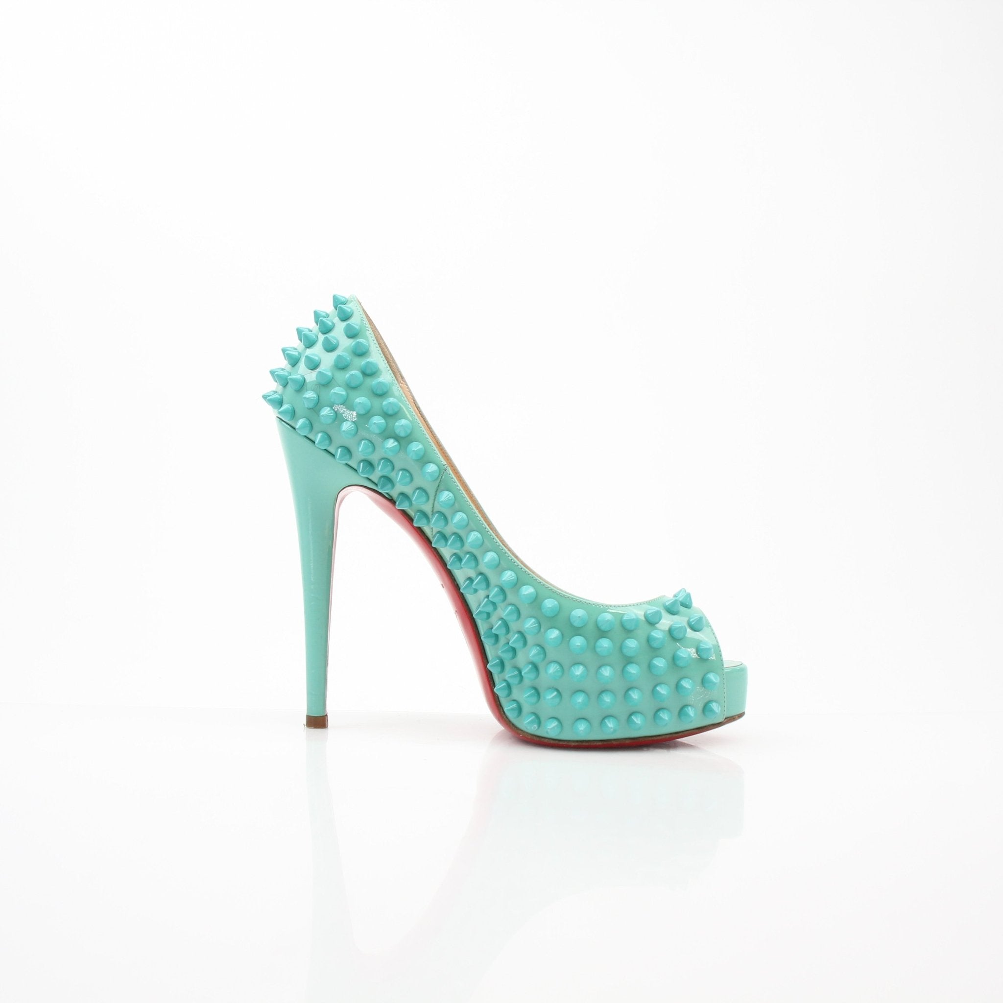 Christian Louboutin Very Privé Spikes Pumps