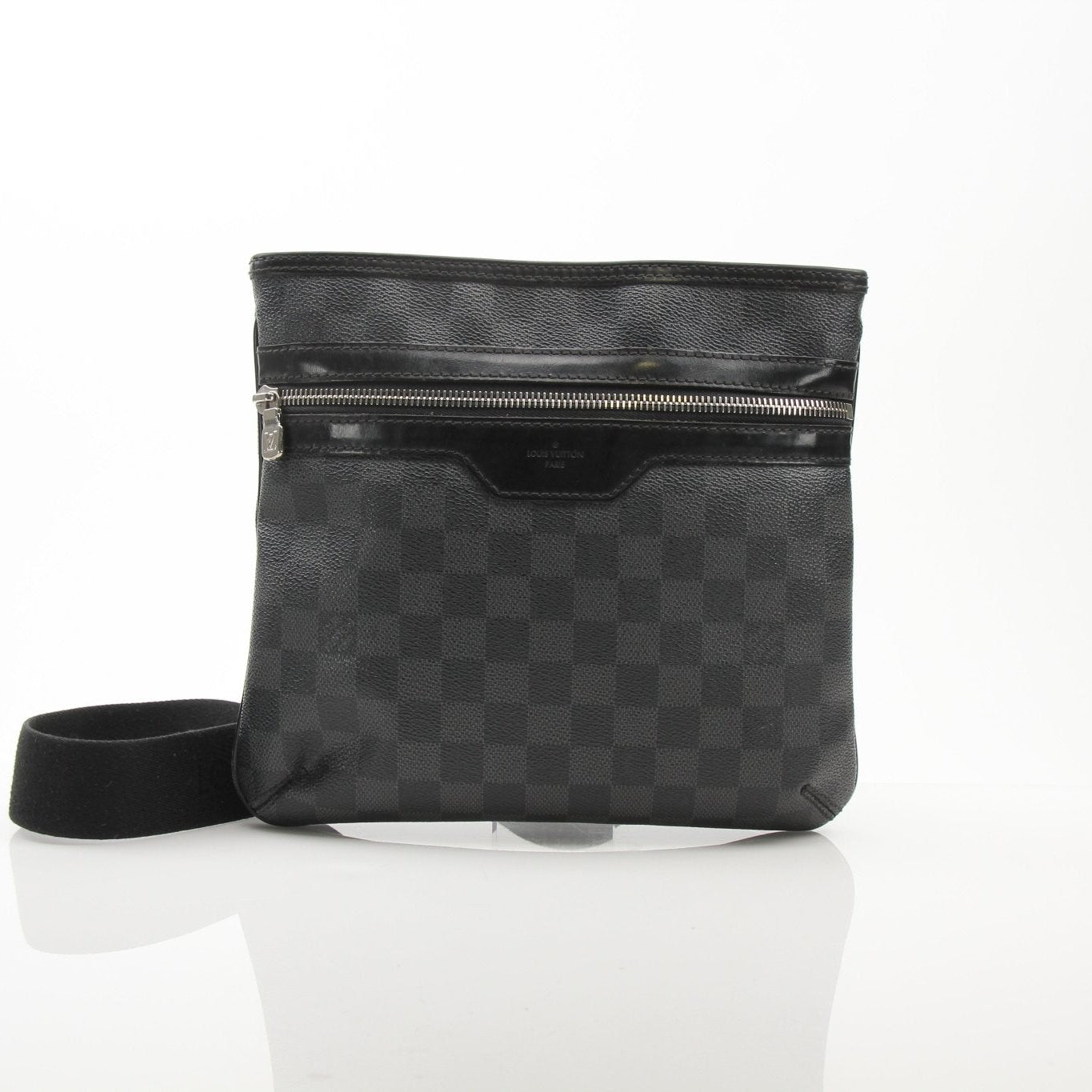 Gold & Beyond Louis Vuitton Thomas Messenger Bag, stylish handbag with monogram pattern and leather accents.