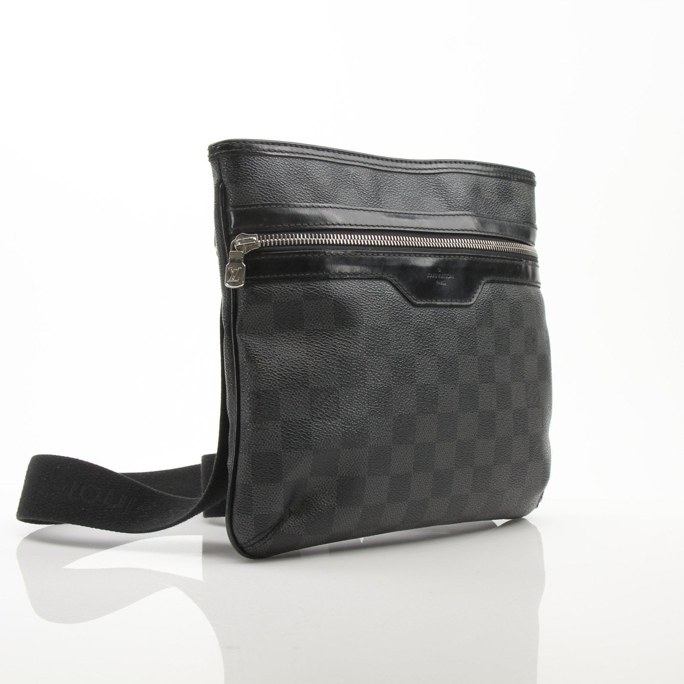 Gold & Beyond Louis Vuitton Thomas Messenger Bag handbag with classic monogram pattern and adjustable shoulder strap.
