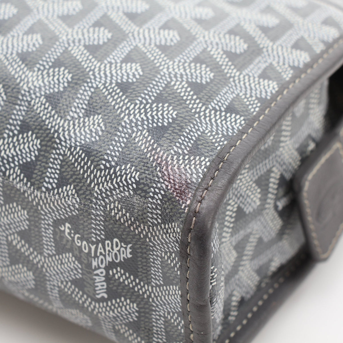 Goyard Jouvence MM gray Goyardine canvas toiletry bag with wrist strap