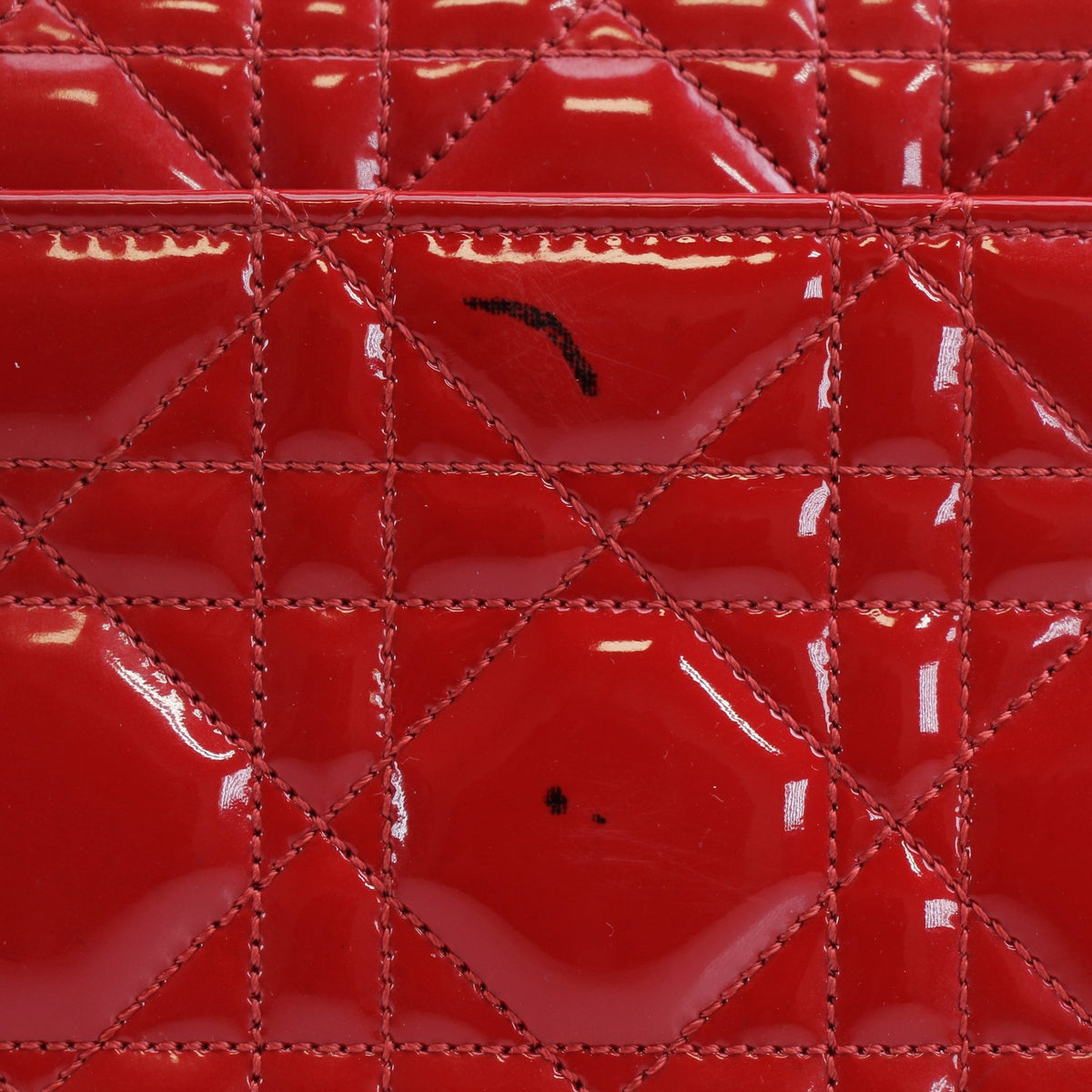 Christian Dior Miss Dior promenade chain handbag with gold-tone hardware and elegant design, featuring a structured shape and chain strap.