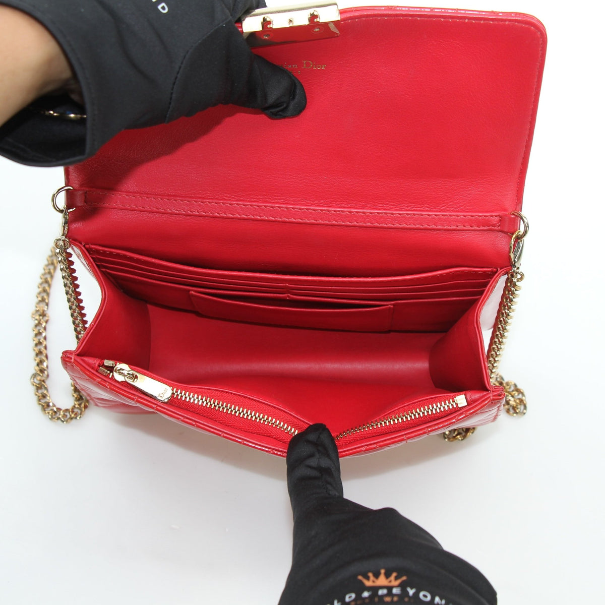 Christian Dior Miss Dior Promenade chain handbag with gold accents, featuring a sleek design and elegant leather finish.