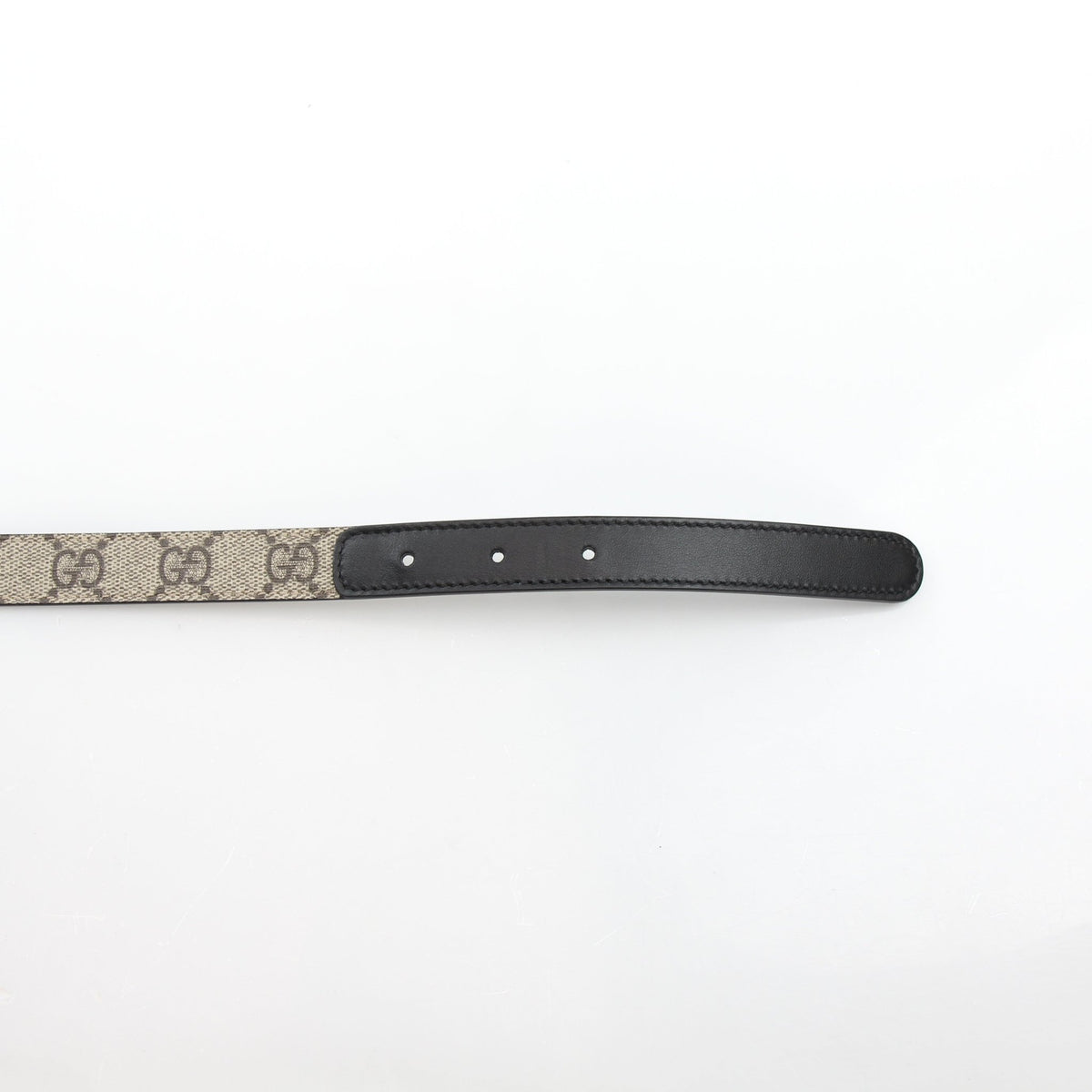 Gucci GG Supreme Marmont reversible belt in beige and ebony black leather, stylish accessories for men and women