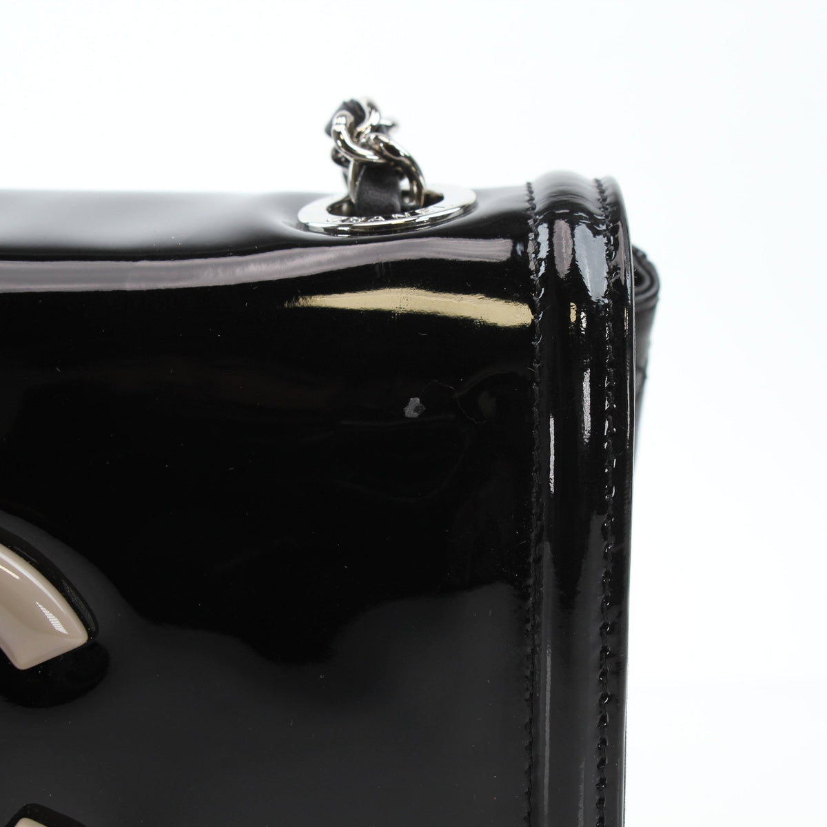 Gold & Beyond Chanel lipstick patent flap shoulder bag in black leather-chain design