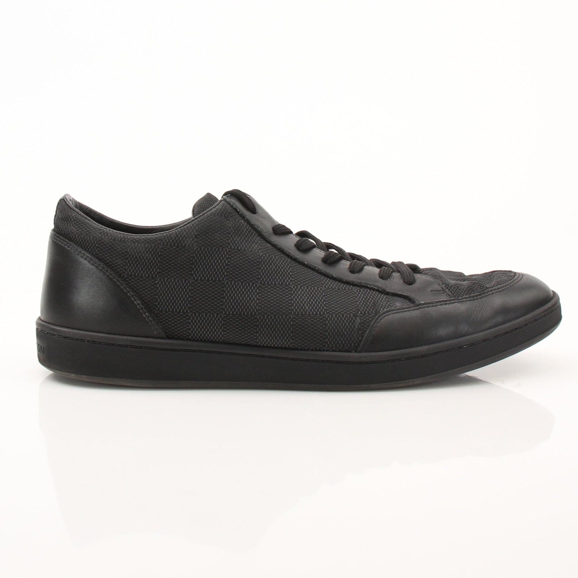 Gold & Beyond Louis Vuitton Off Shore sneakers, stylish shoes featuring iconic design and premium materials.