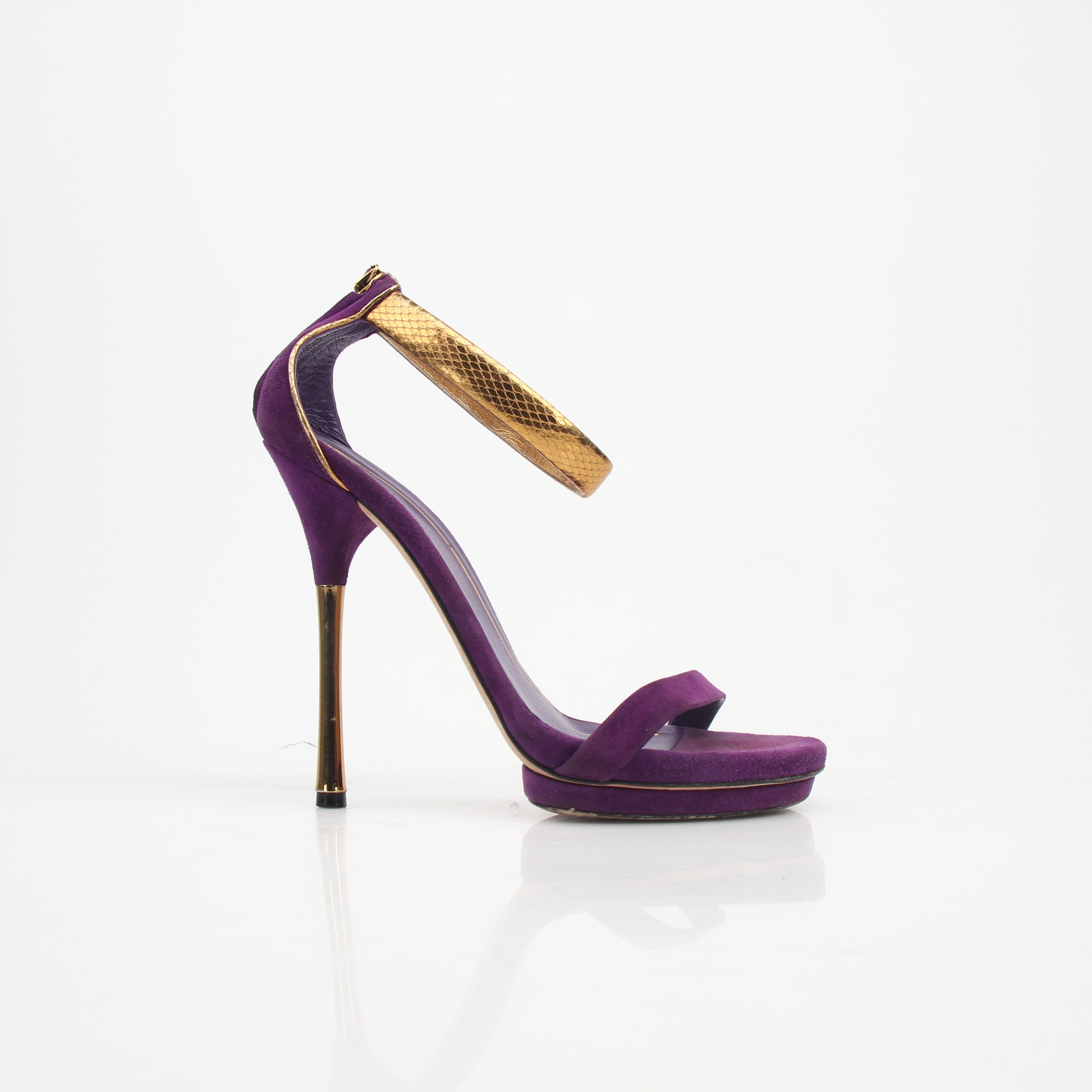 Gucci Kellis Ankle Strap Sandals