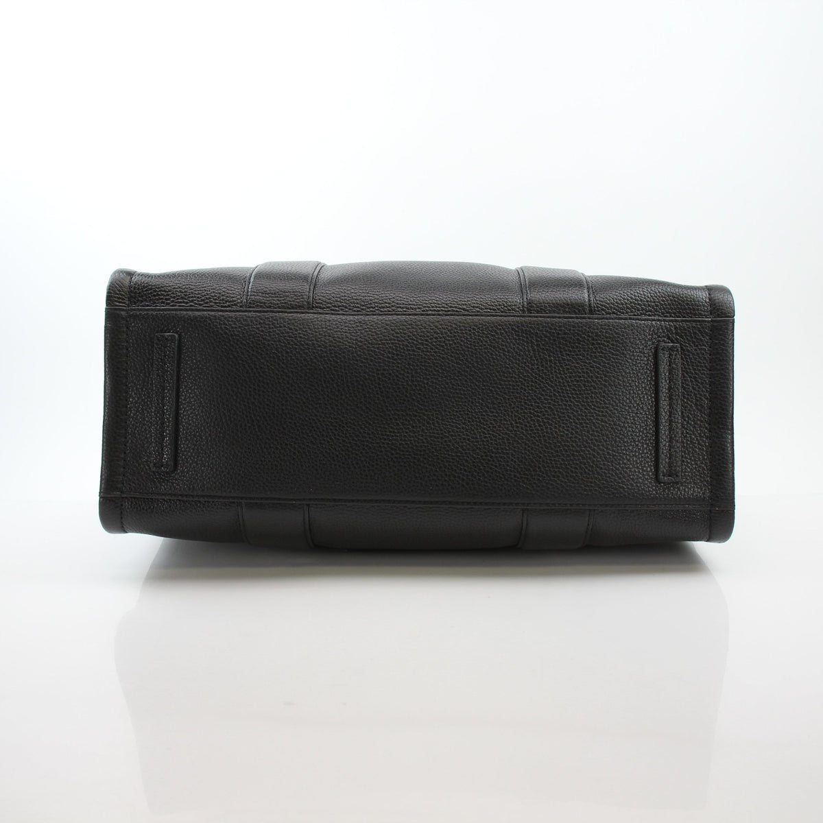 Black Marc Jacobs The Leather large tote bag, stylish handbag with spacious interior and sturdy handles, by Gold & Beyond.