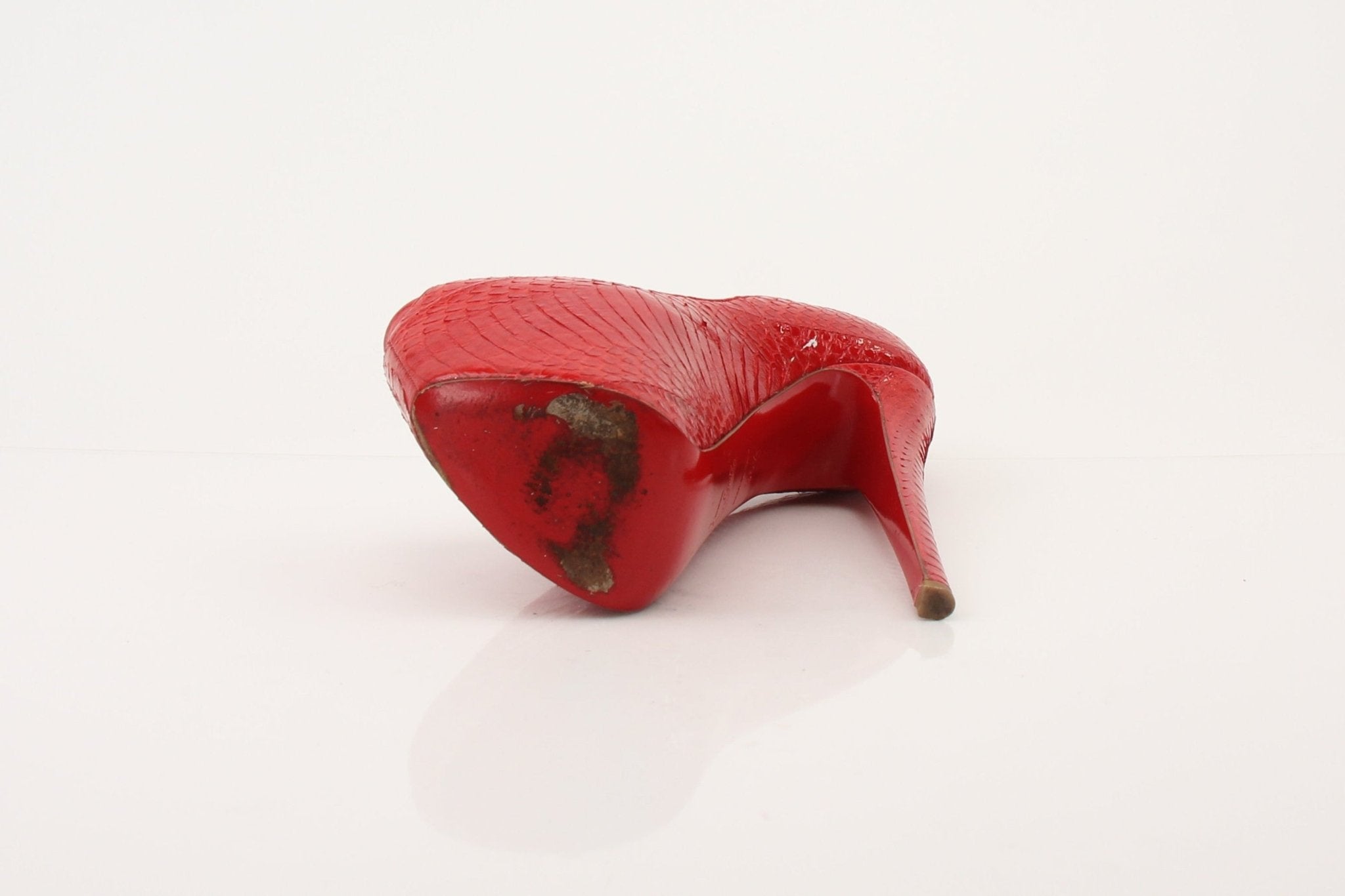 Gold & Beyond Christian Louboutin Lady Peep platform pumps, elegant heels with signature red soles and stylish design.