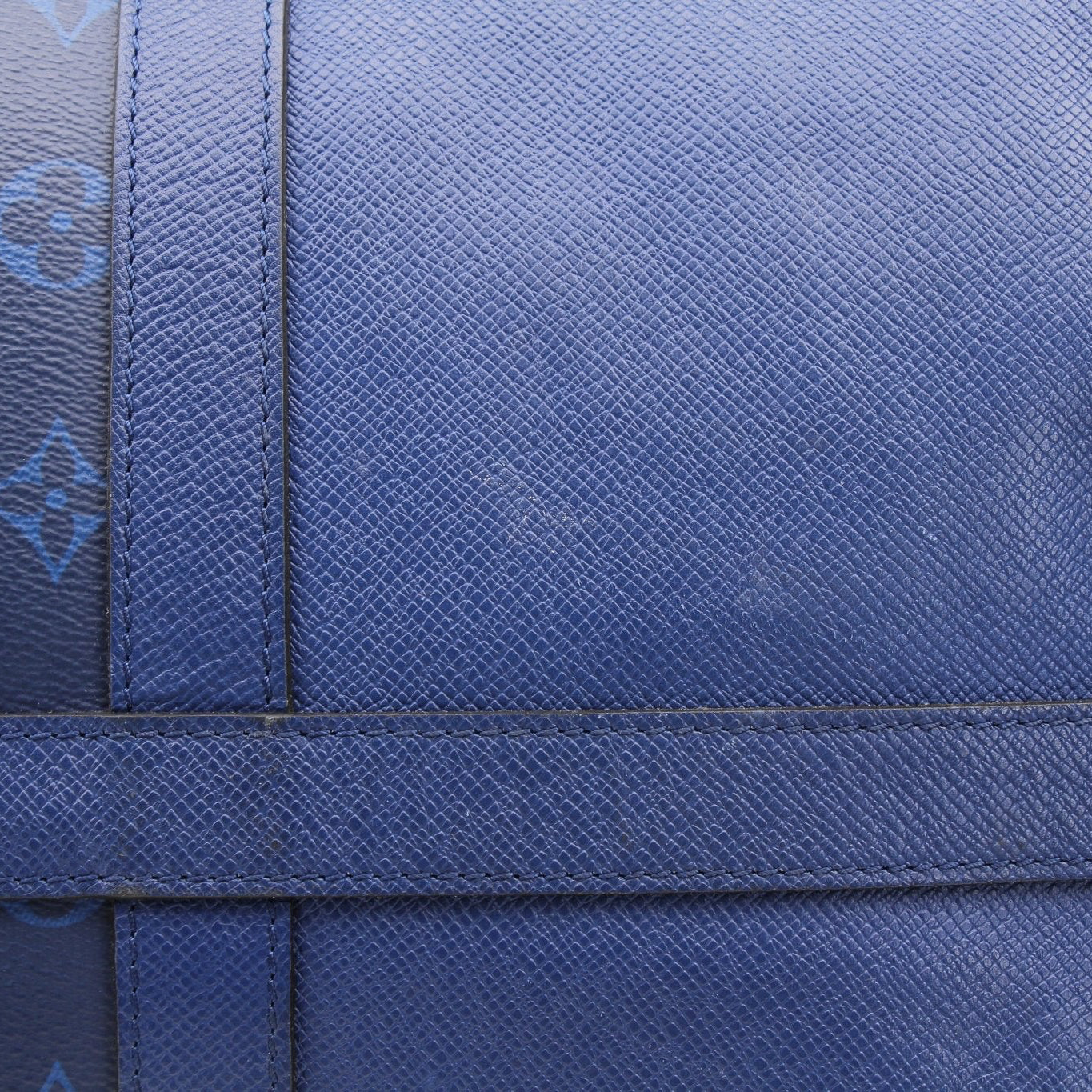 Louis Vuitton Blue Keepall 50 Bandoulière duffle bag for travel, featuring signature monogram canvas and leather accents.