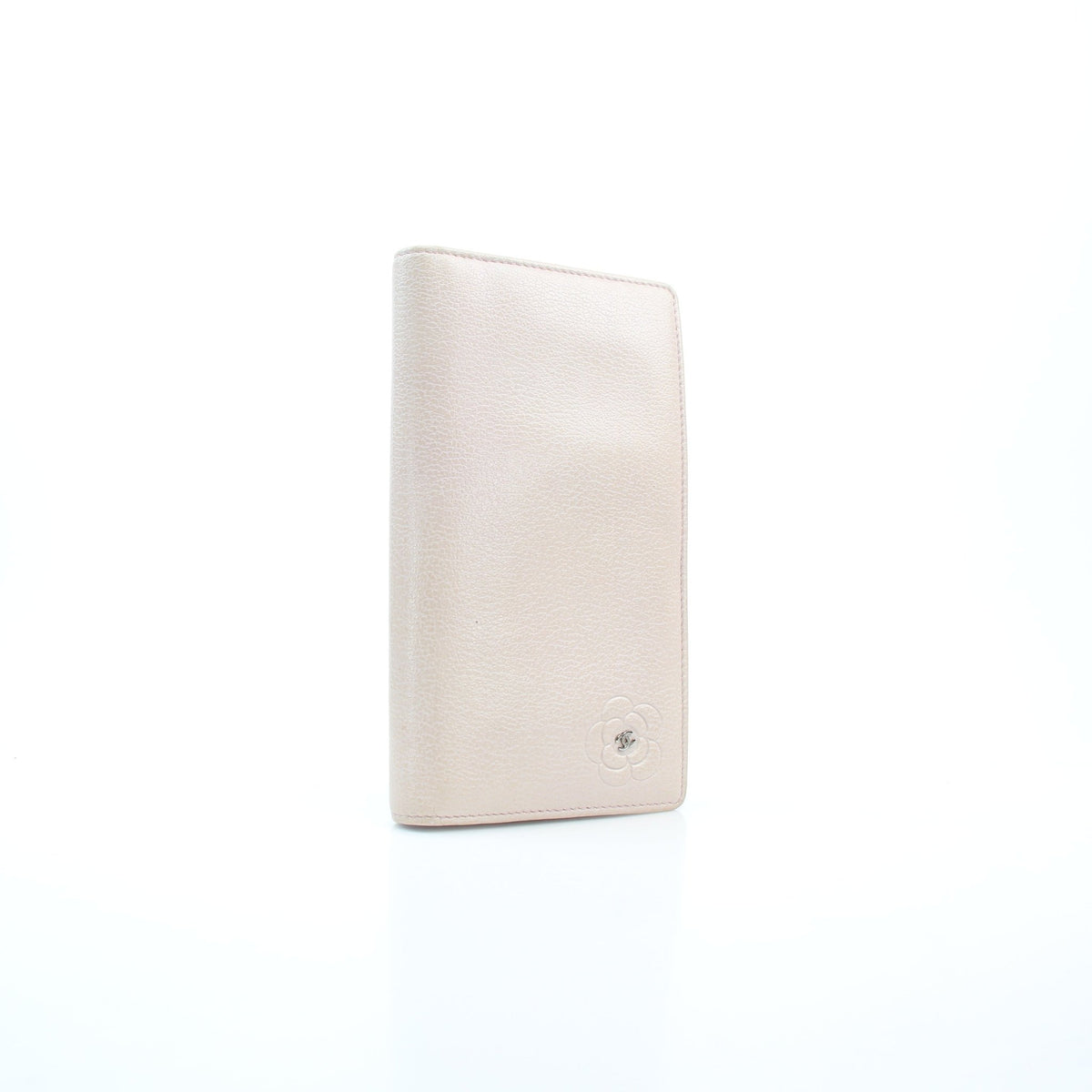 Light pink leather camellia yen wallet by Gold & Beyond