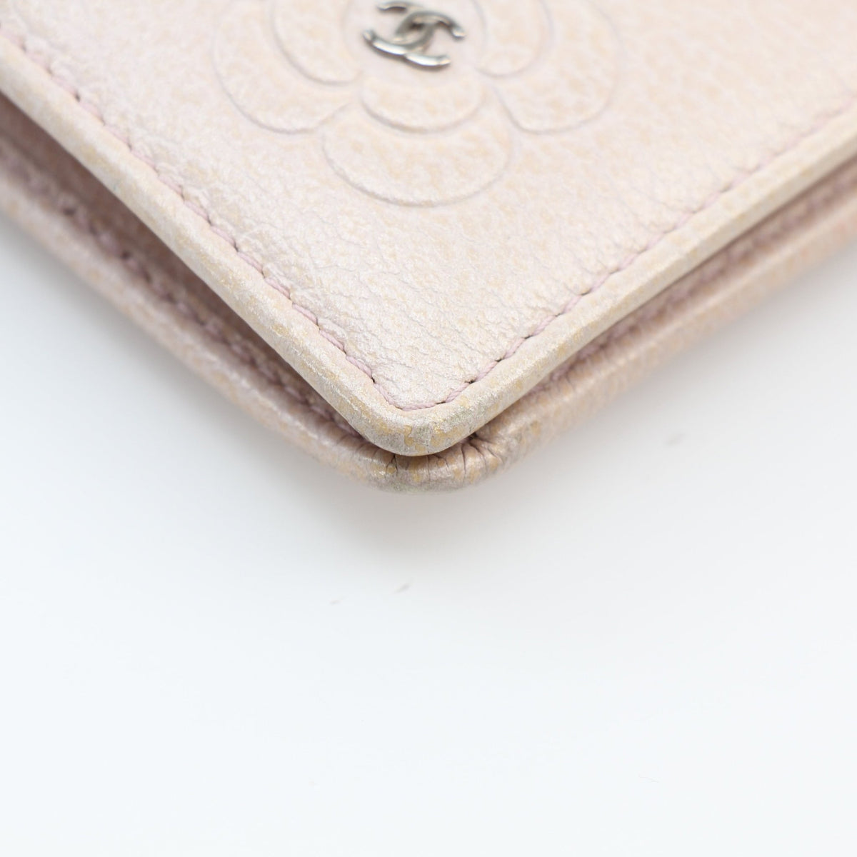 Chanel light pink leather Camellia yen wallet by Gold & Beyond