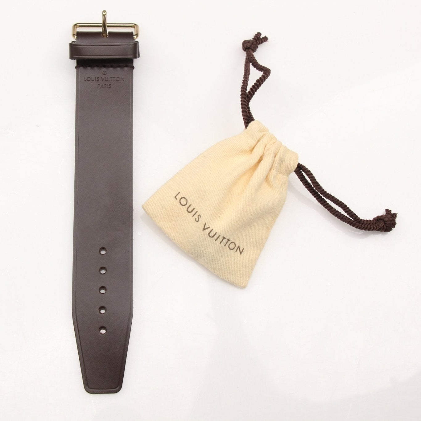 Louis Vuitton Keepall 50 Damier Ebene duffle bag with leather handles and gold hardware, designed for travel and stylish storage.