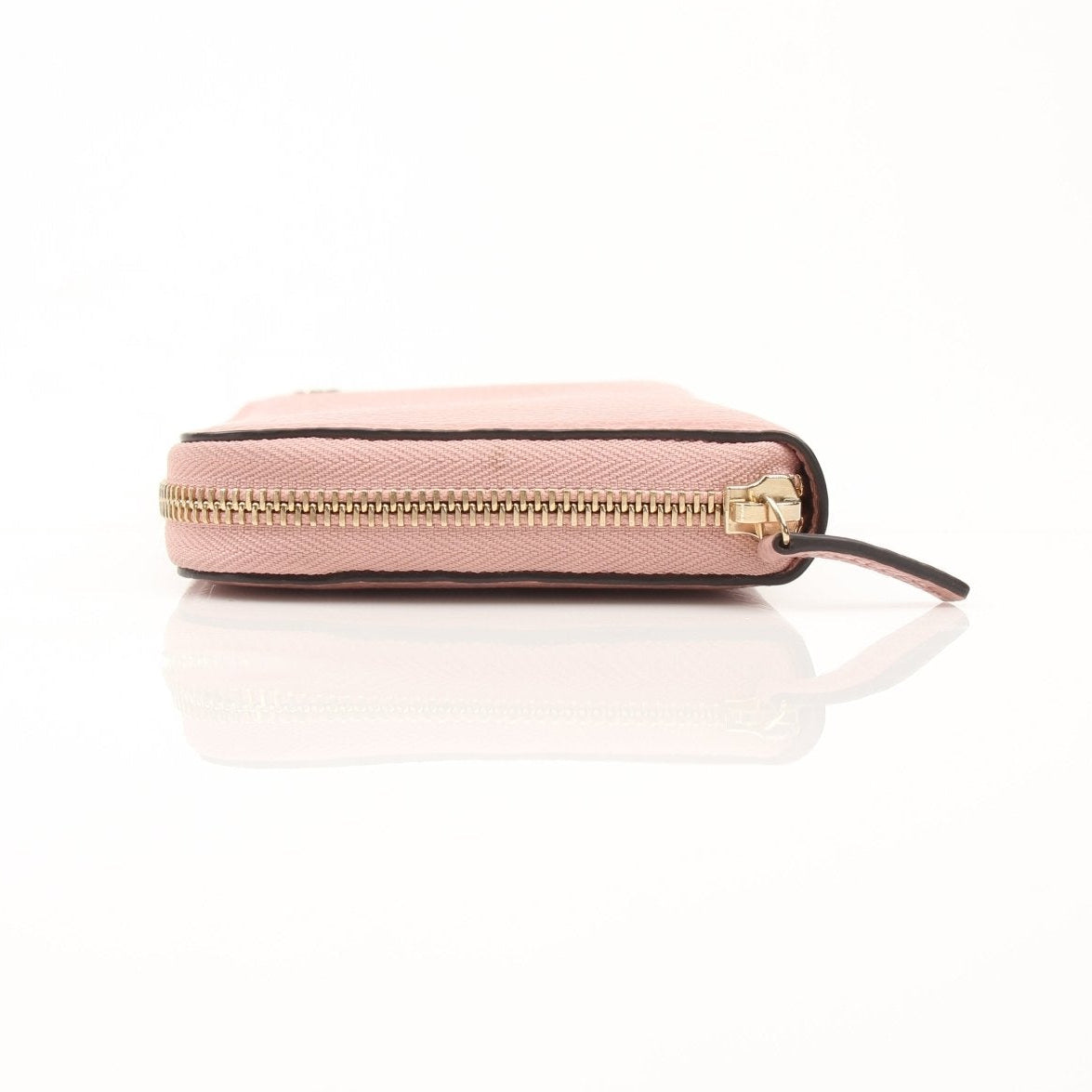 Gold & Beyond Gucci GG Logo Zip Continental wallet with gold-tone zipper and signature monogram pattern, compact and stylish.